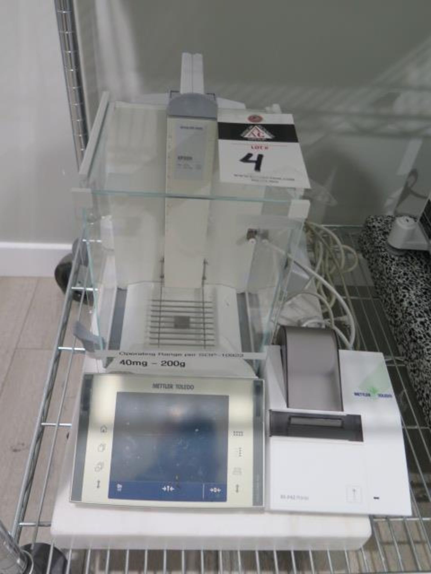 Mettler Toledo XP205 DeltaRange Analytical Balance Scale 0.01mg-220g w/ Static Detect, SOLD AS IS