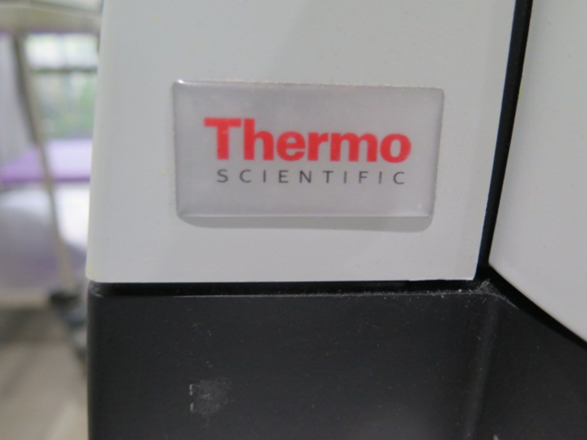 Thermo Scientific Evolution 300 UV-VIS Spectrophotometer s/n EVOW176001 (SOLD AS-IS - NO WARRANTY) - Image 9 of 10