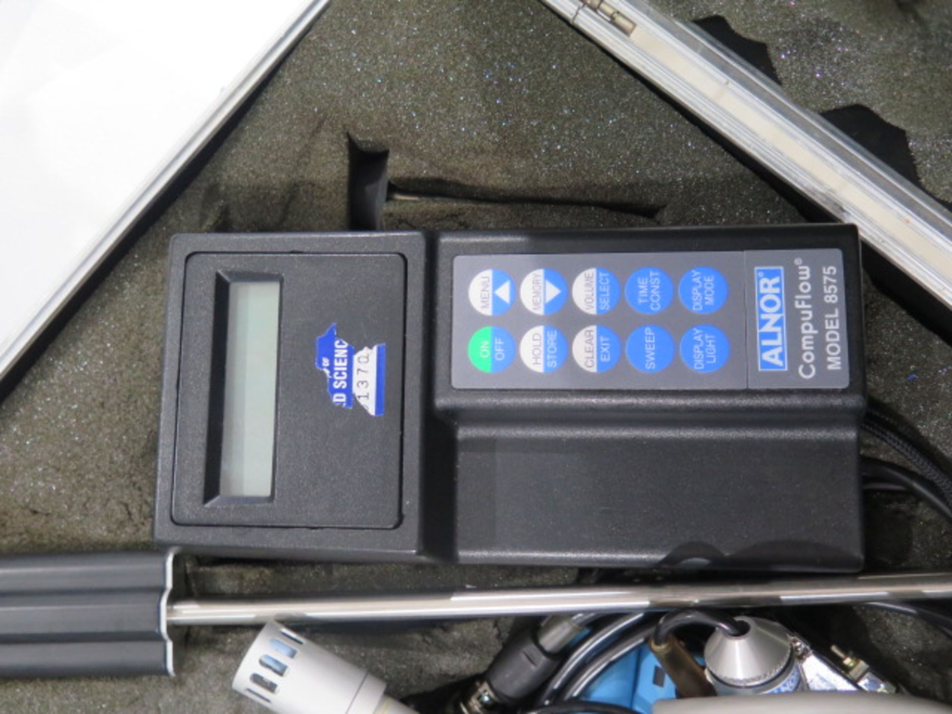 Alnor CompuFlow 8575 Digital Meter w/ mdl. 275 Thermo Anemometer, mdl. 220 Humidity Probe,SOLD AS IS - Image 7 of 9