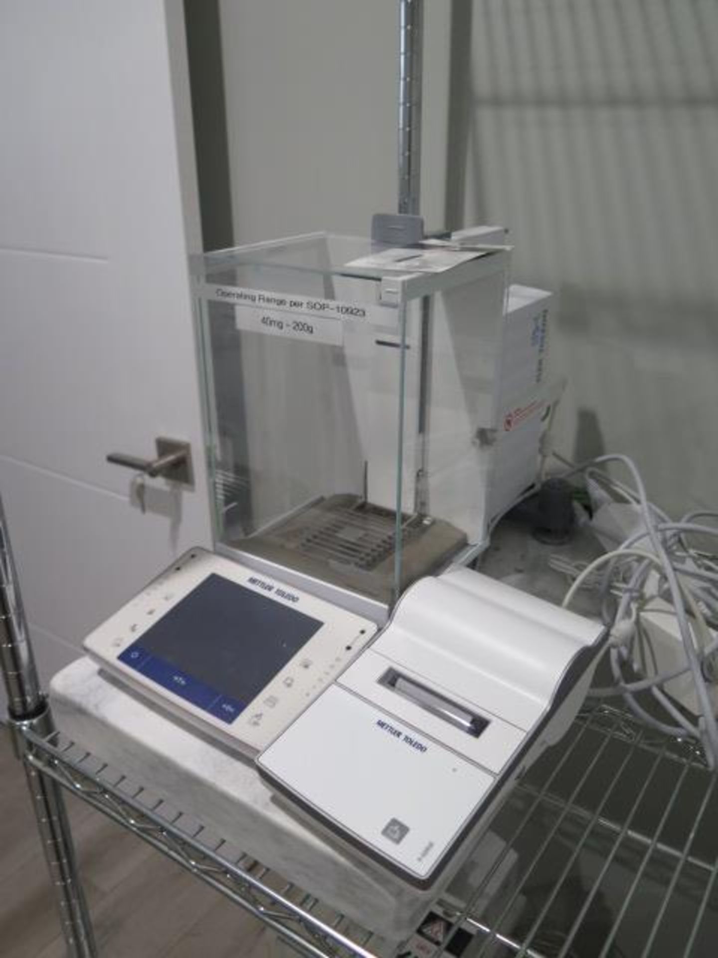 Mettler Toledo XPE205 DeltaRange Analytical Balance Scale 0.01mg-220g w/ Static Detect, SOLD AS IS - Image 2 of 8