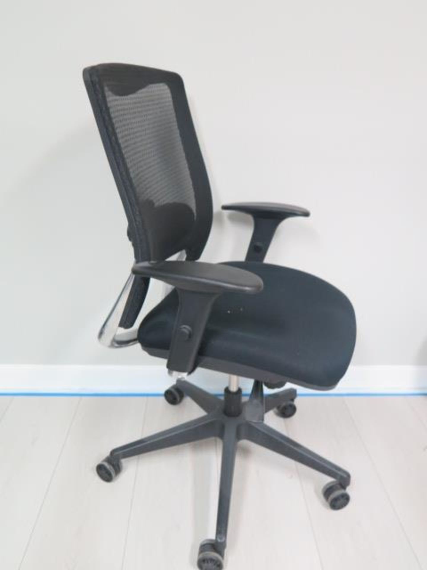 Office Chairs (4) (SOLD AS-IS - NO WARRANTY) - Image 4 of 6