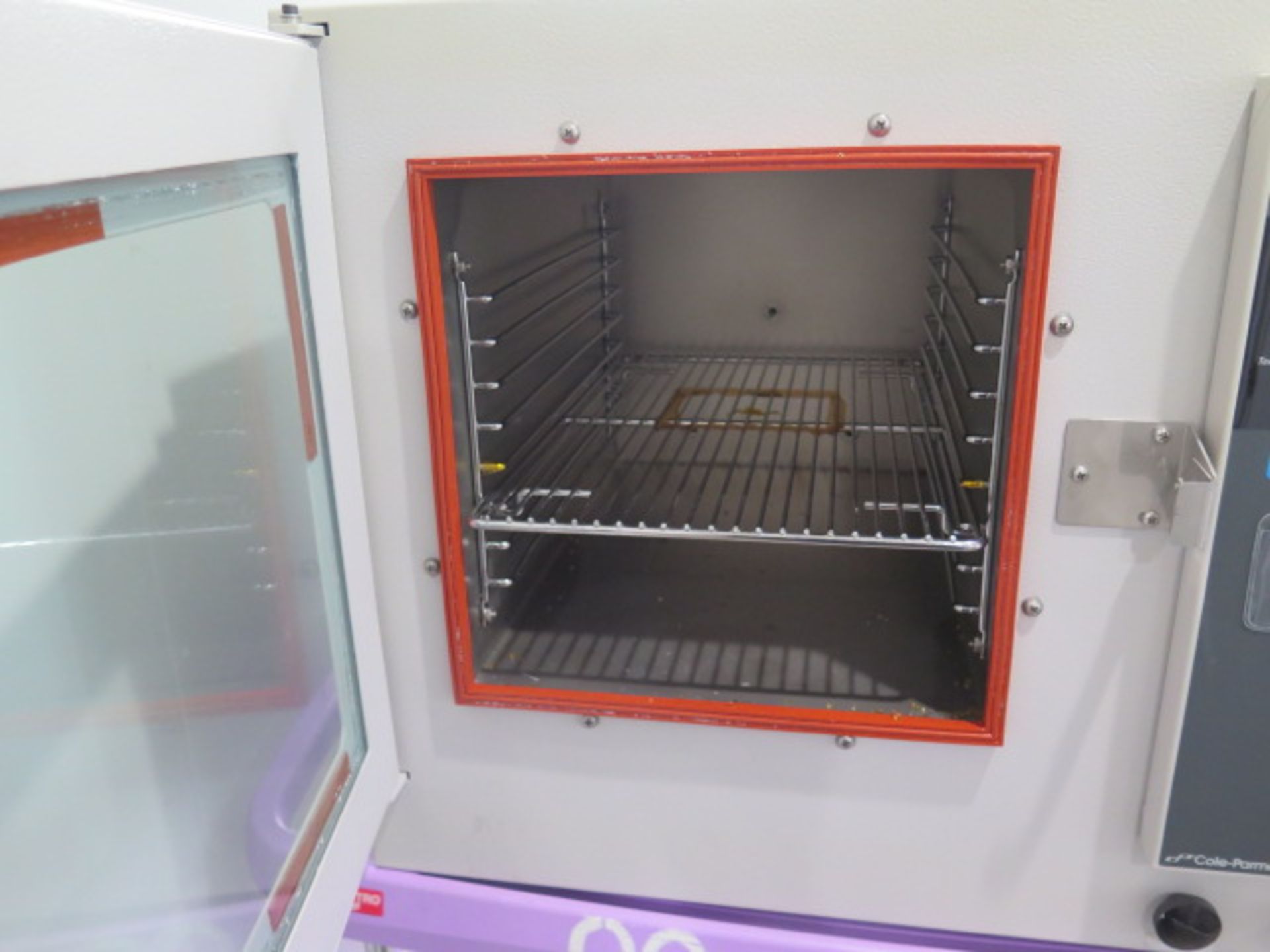 Cole Parmer 282A StabilTemp Vacuum Oven w/ Digital Controls (SOLD AS-IS - NO WARRANTY) - Image 3 of 7