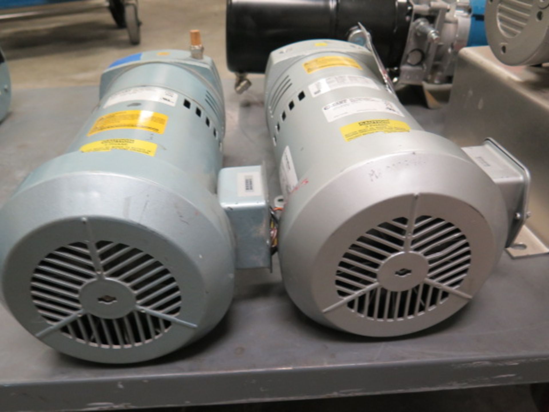 Gast mdl. 1023-101Q-G279 Vacuum Pumps (2) 3/4Hp 208-230/380-460V (SOLD AS-IS - NO WARRANTY) - Image 4 of 5