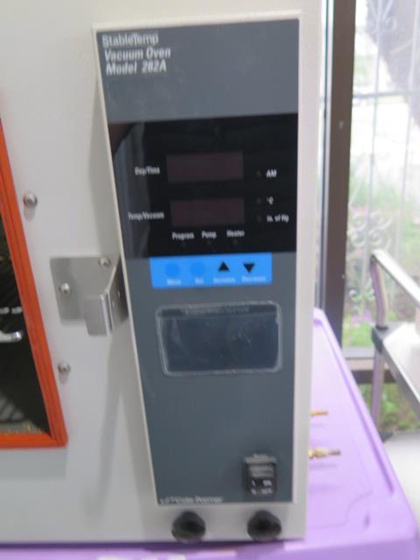 Cole Parmer 282A StabilTemp Vacuum Oven w/ Digital Controls (SOLD AS-IS - NO WARRANTY) - Image 5 of 7