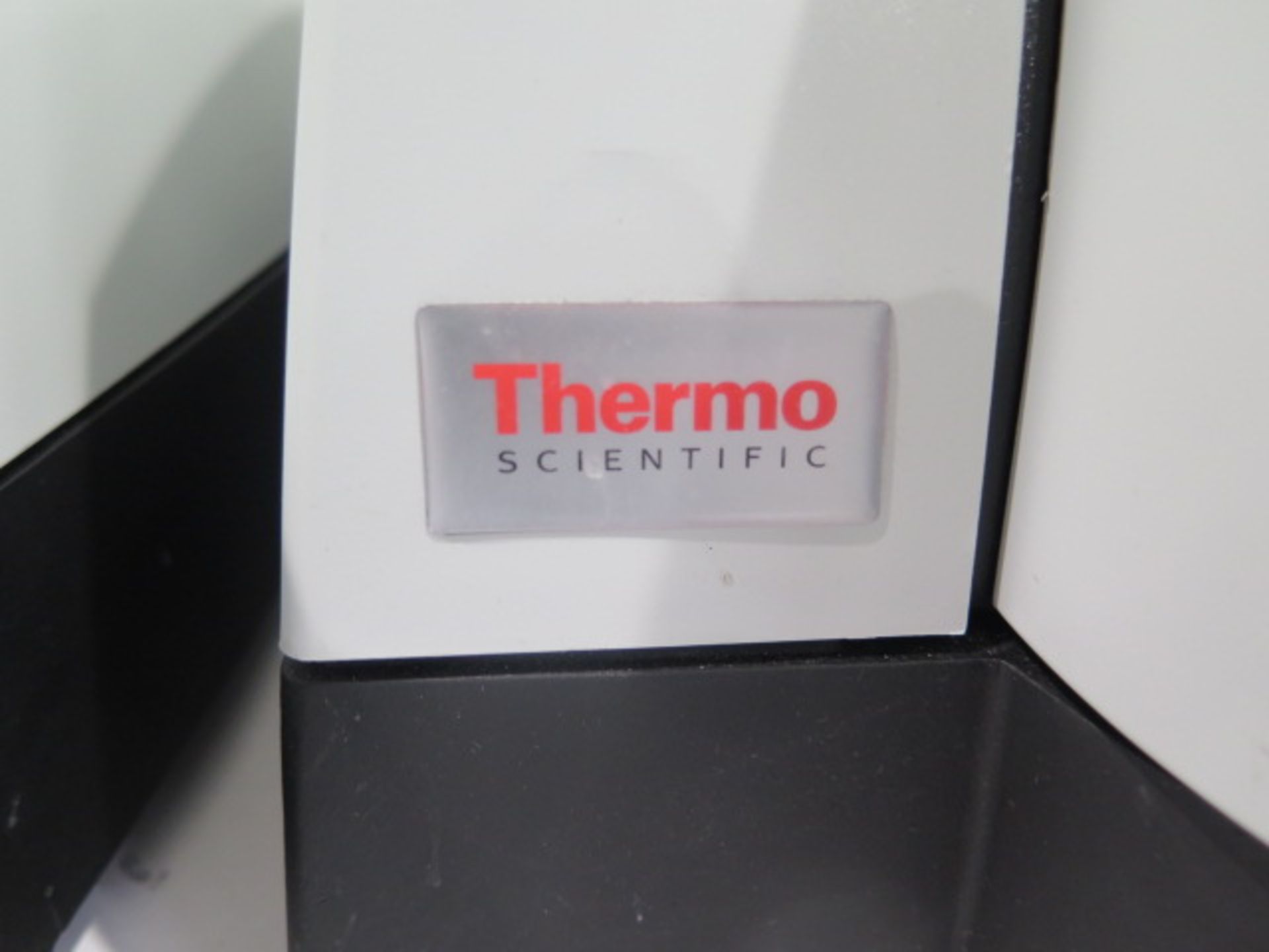 Thermo Scientific Evolution 300 UV-VIS Spectrophotometer s/n EVOU308001 (SOLD AS-IS - NO WARRANTY) - Image 8 of 8