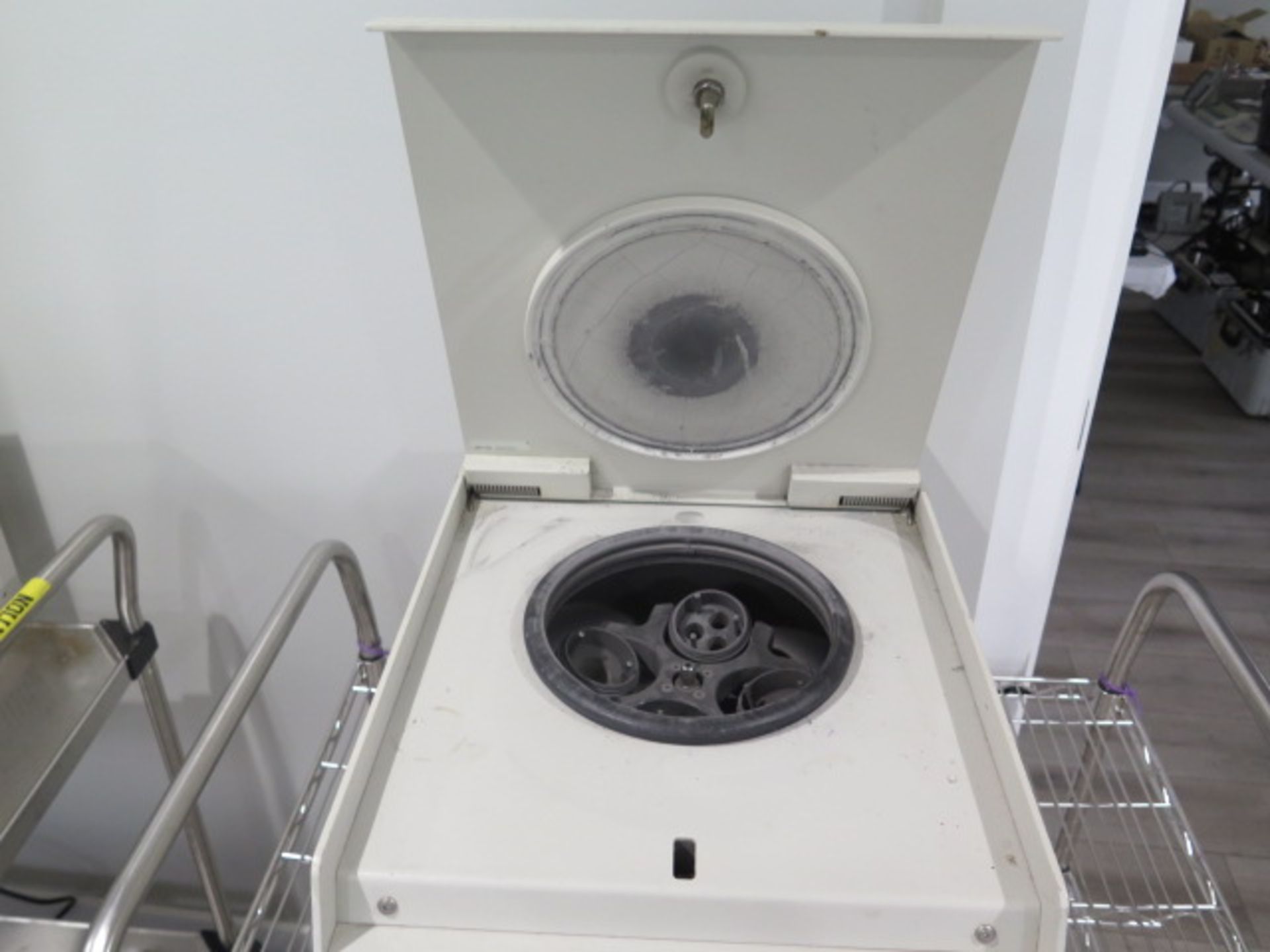 Beckman GS-15R Refrigerated Centrifuge s/n GGB96K01 (SOLD AS-IS - NO WARRANTY) - Image 3 of 9