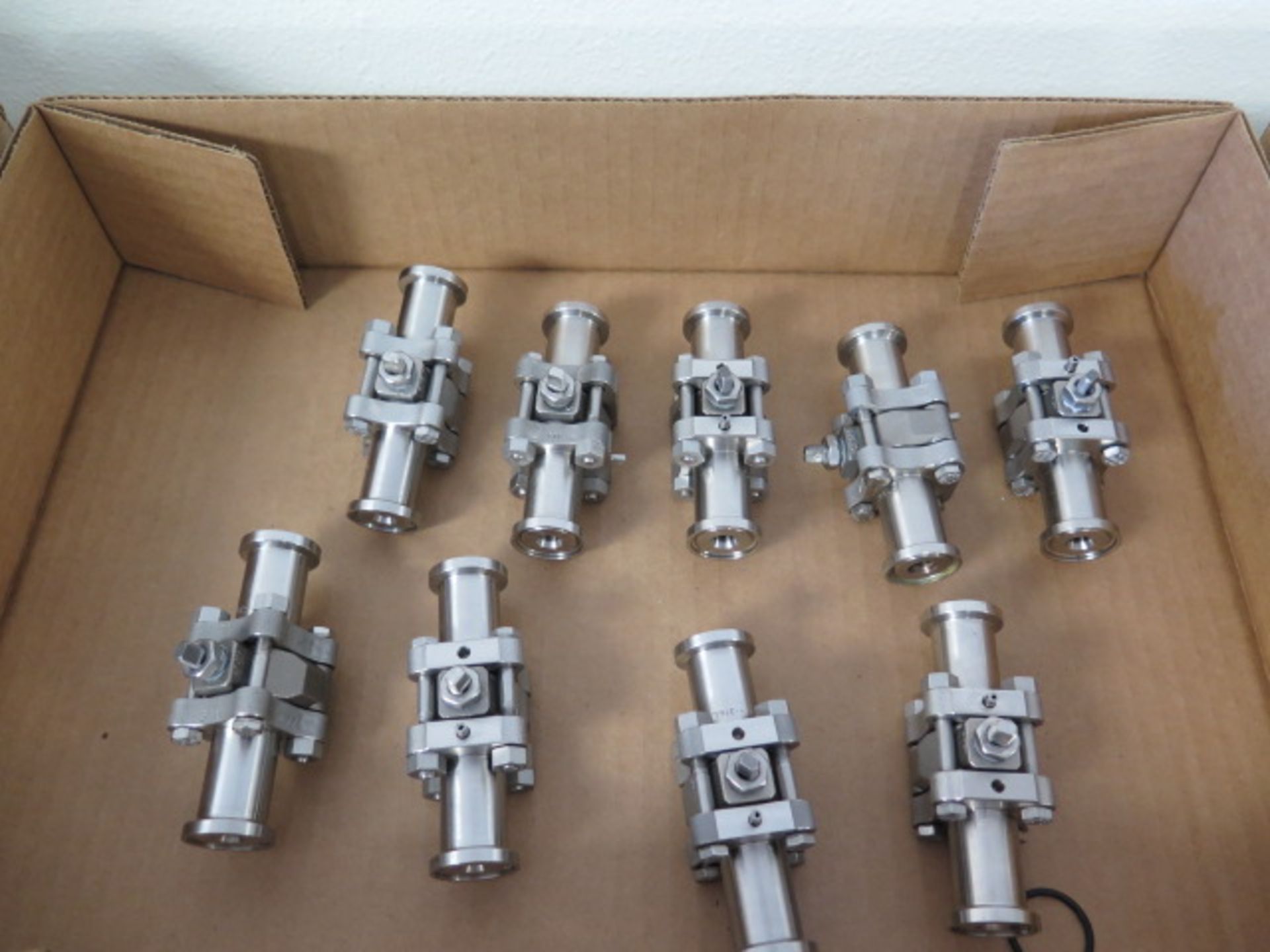 Swagelok Stainless Steel Valves (9) (SOLD AS-IS - NO WARRANTY) - Image 2 of 4