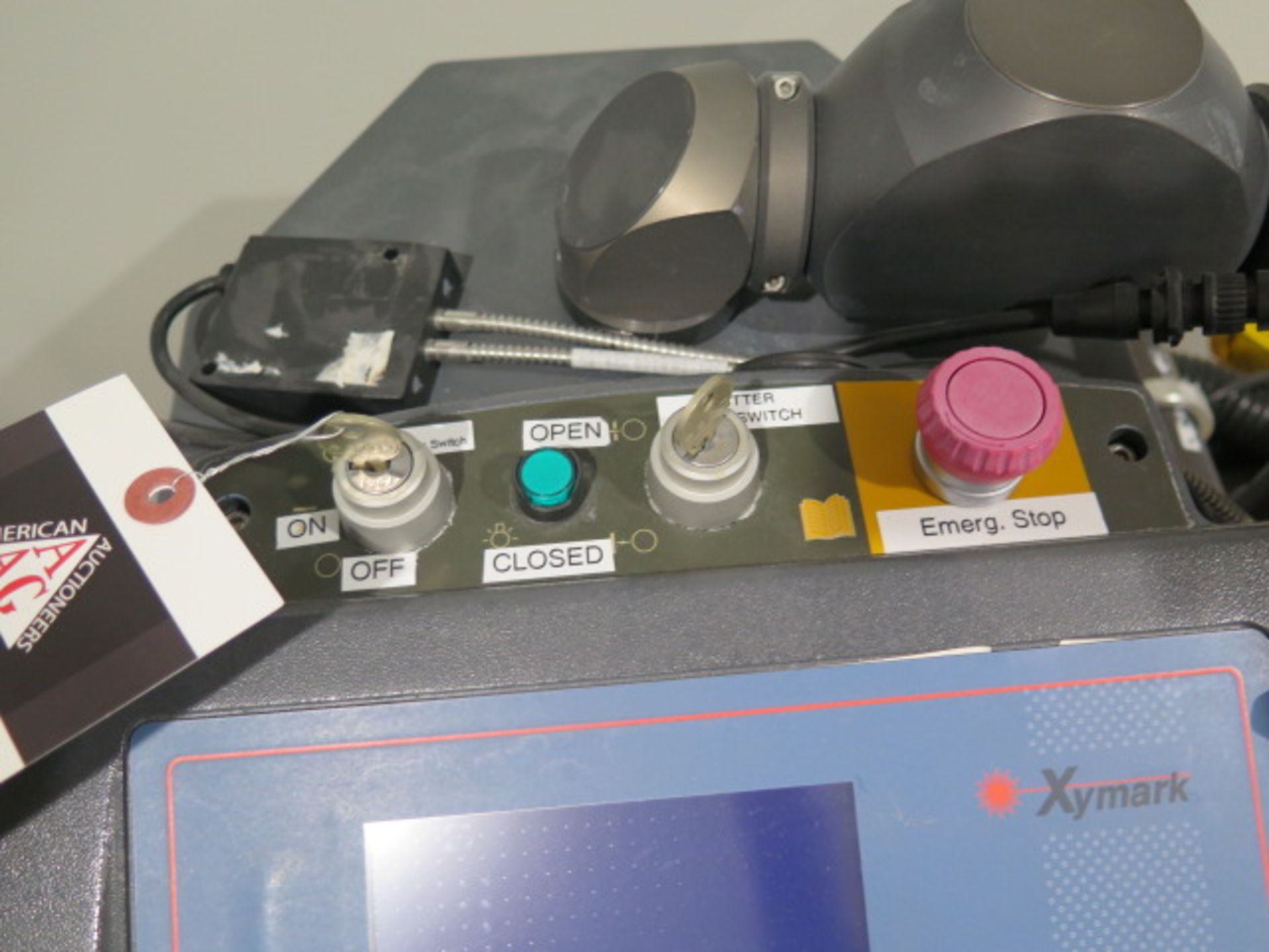 Lumonics XYMARK E.f.x Laser Marking System w/ Vacuum System (SOLD AS-IS - NO WARRANTY) - Bild 10 aus 14