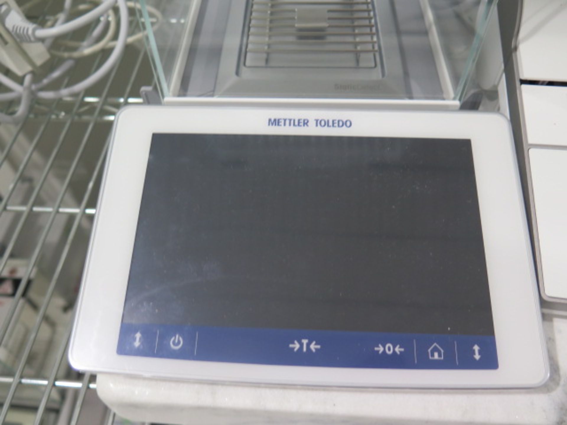 Mettler Toledo XPR205 DeltaRange Analytical Balance Scale 0.01mg-220g w/ Static Detect, SOLD AS IS - Image 7 of 9