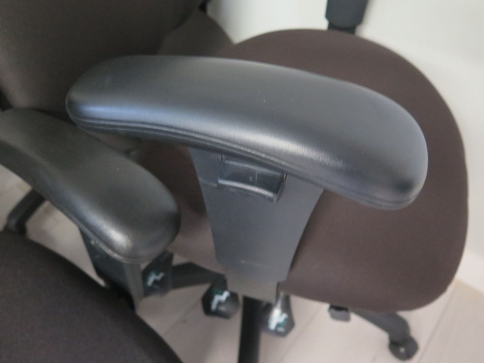 Office Chairs (7) (SOLD AS-IS - NO WARRANTY) - Image 4 of 6