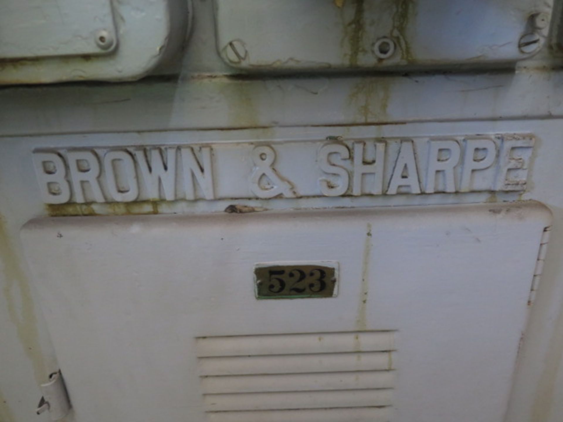 Brown & Sharpe No. 13 Universal & Tool Grinder w/ Motorized Work Head, Tailstock (SOLD AS-IS - NO - Image 11 of 12