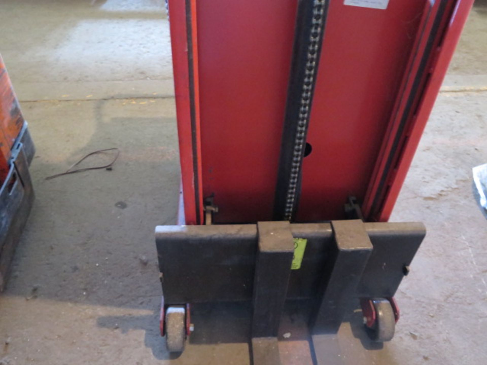 Wesco 1000 Lb Cap Electric/Hydrauloic Pallet Mover (SOLD AS-IS - NO WARRANTY) - Image 5 of 8