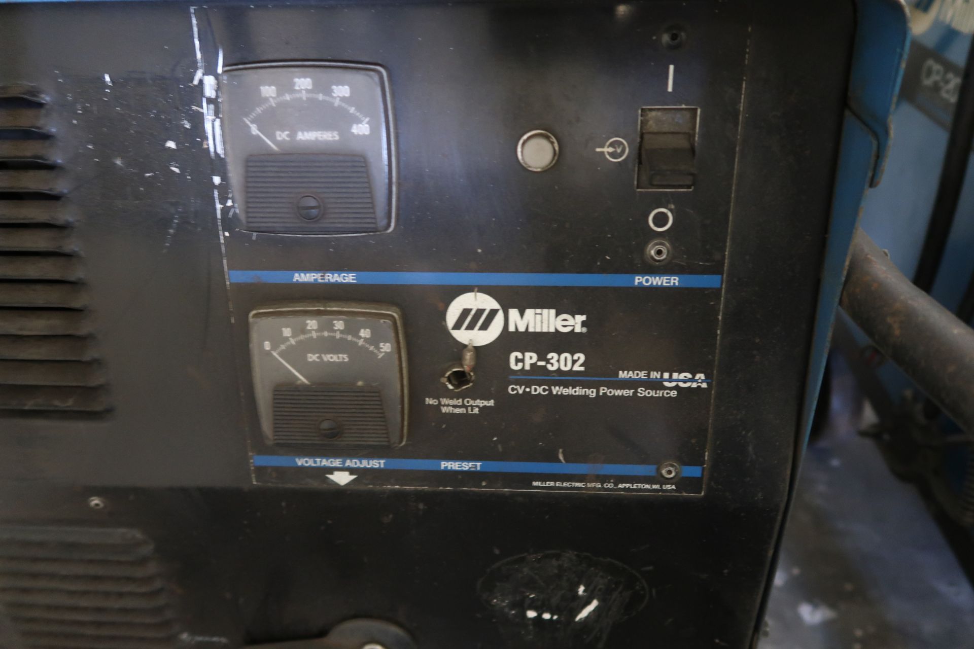 Miller CP-302 CV-DC Arc Welding Power Source w/ Miller 22A Wire Feeder (SOLD AS-IS - NO WARRANTY) - Image 4 of 6