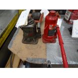 PITTSBURGH 20 TON & BIG RED 12 TON BOTTLE JACKS