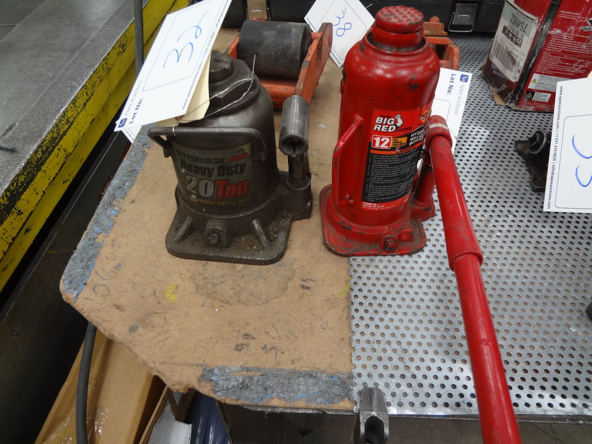 PITTSBURGH 20 TON & BIG RED 12 TON BOTTLE JACKS