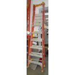 LOUISVILLE PINNACLE FIBERGLASS LADDER