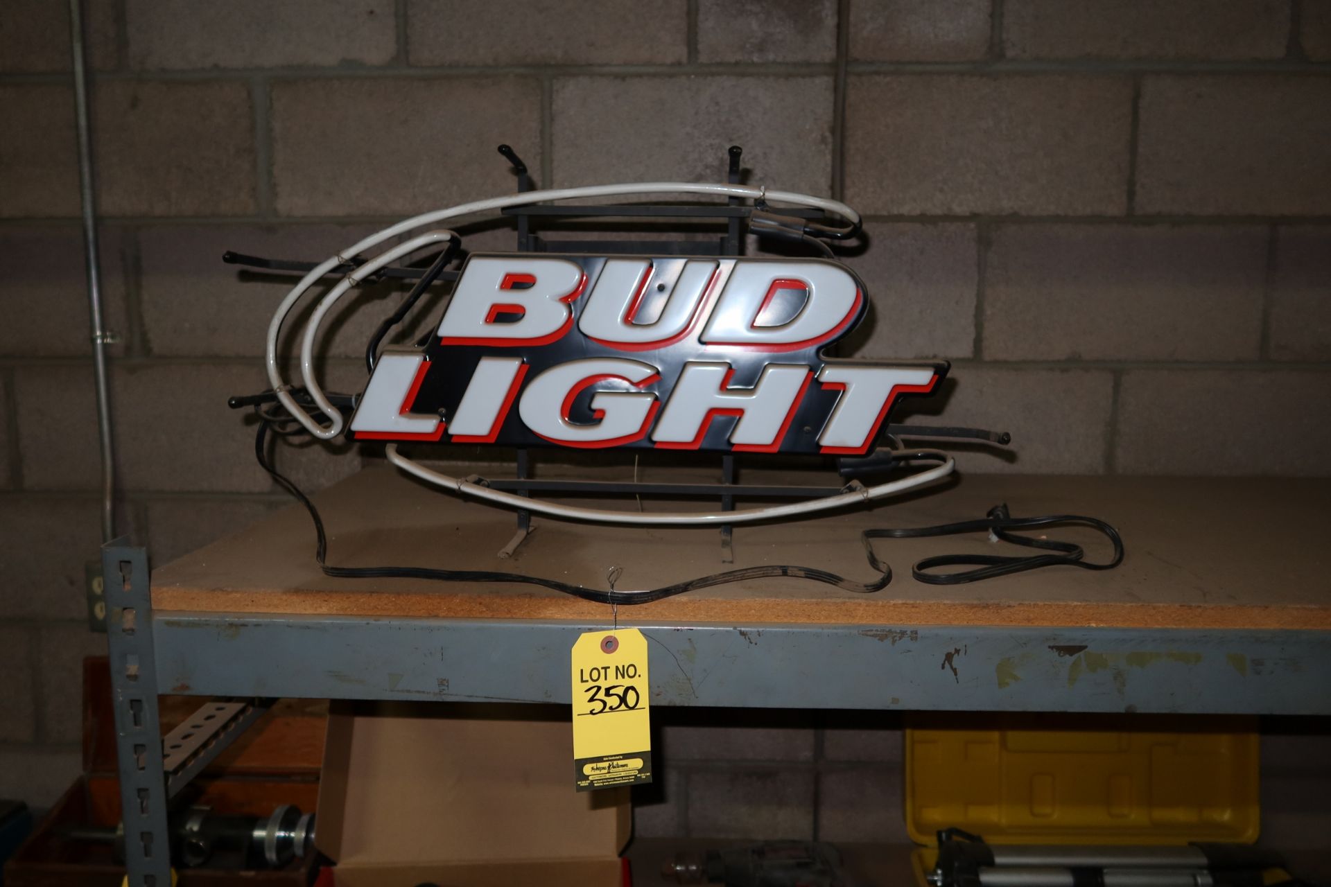 BUD LIGHT NEON SIGN