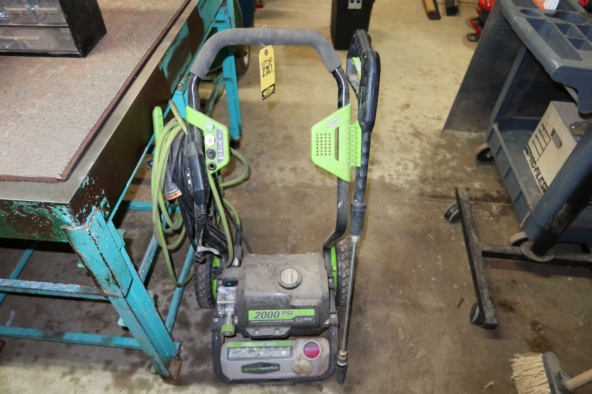 GREENWORKS 2000PSI PRESSURE WASHER