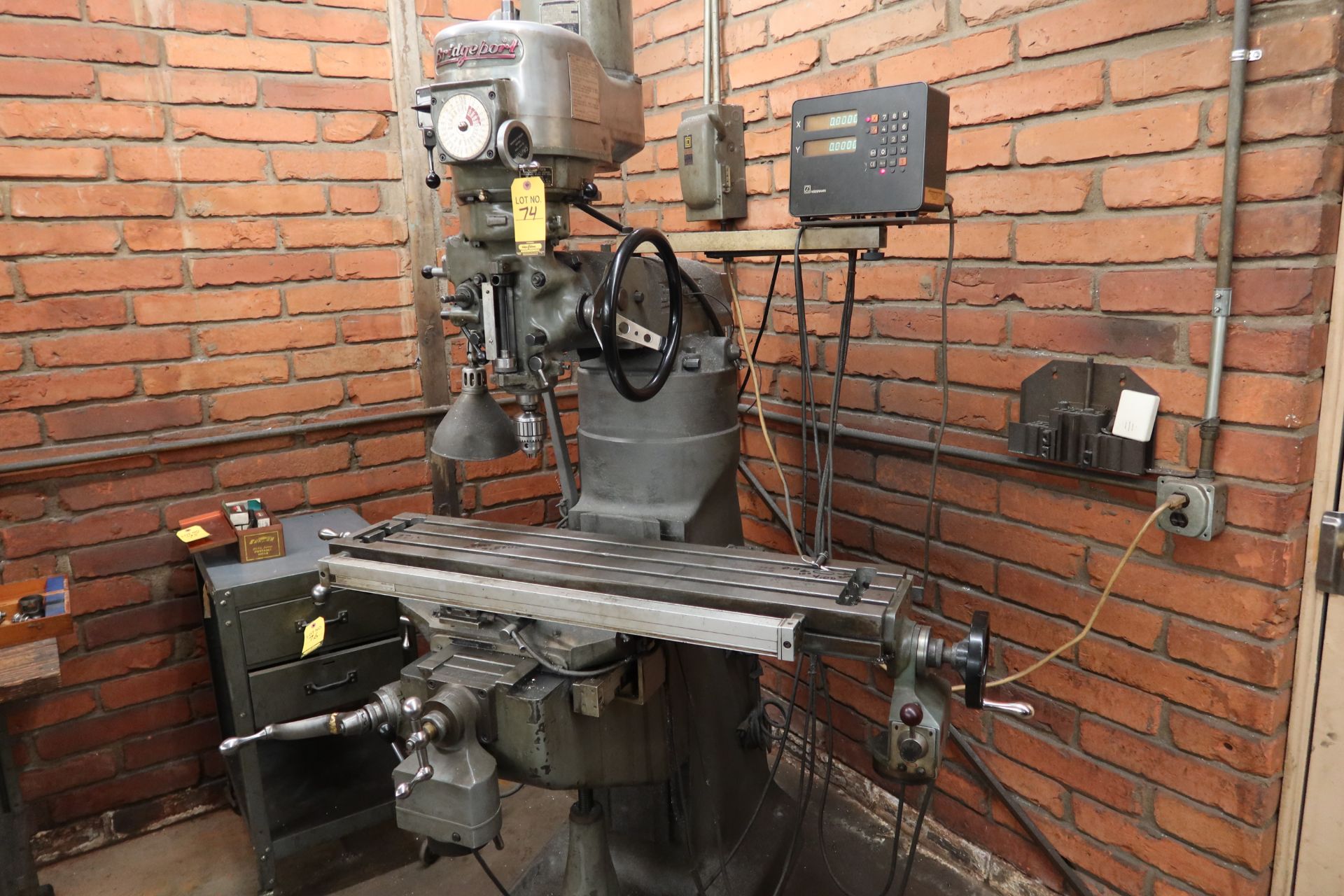 BRIDGEPORT VARIABLE SPEED VERTICAL MILL SN. 125980, 9"X32" TABLE, 2-AXIS DRO, POWER TABLE & POWER - Image 2 of 3