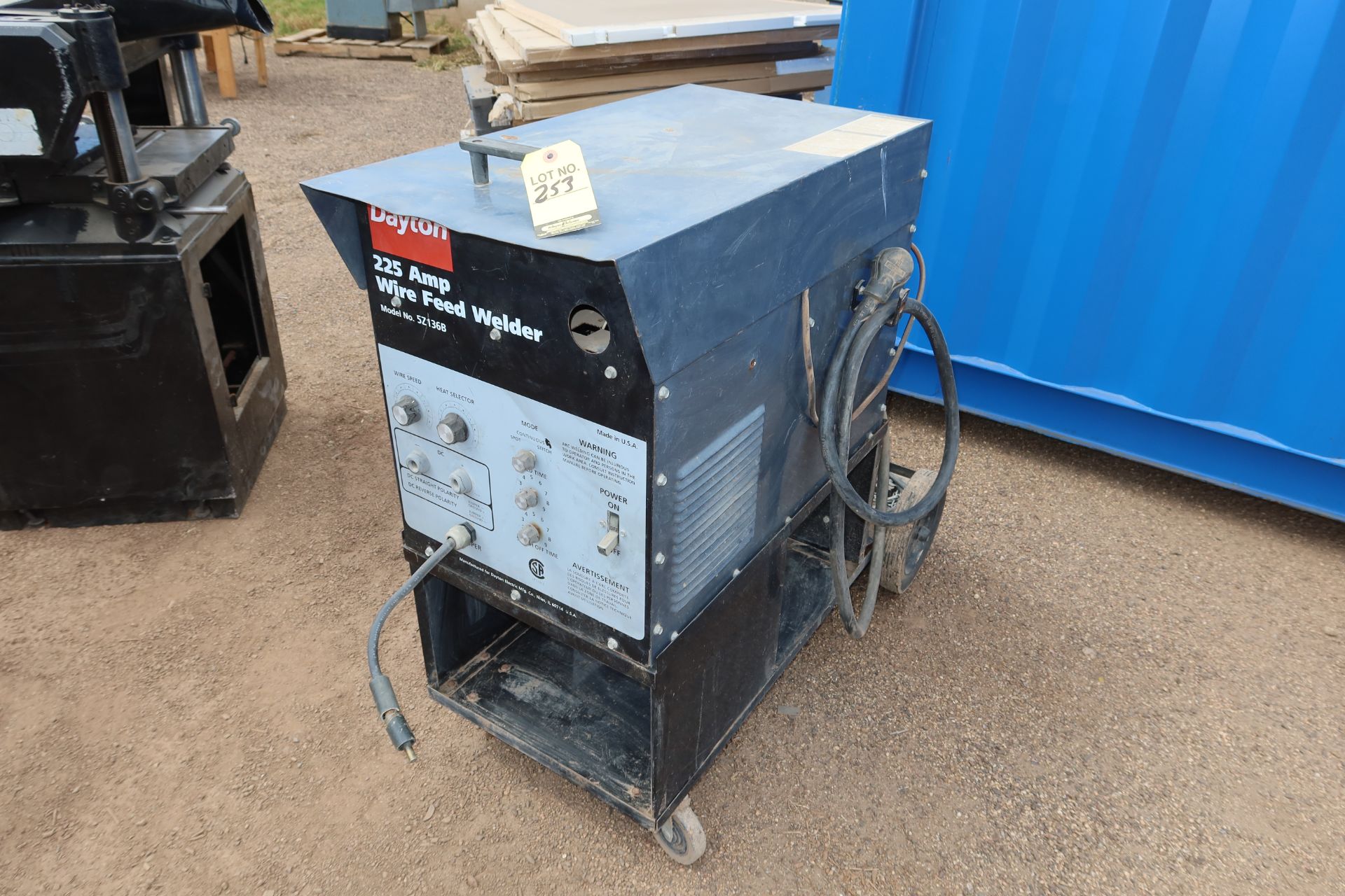 DAYTON 225AMP WIRE WELDER