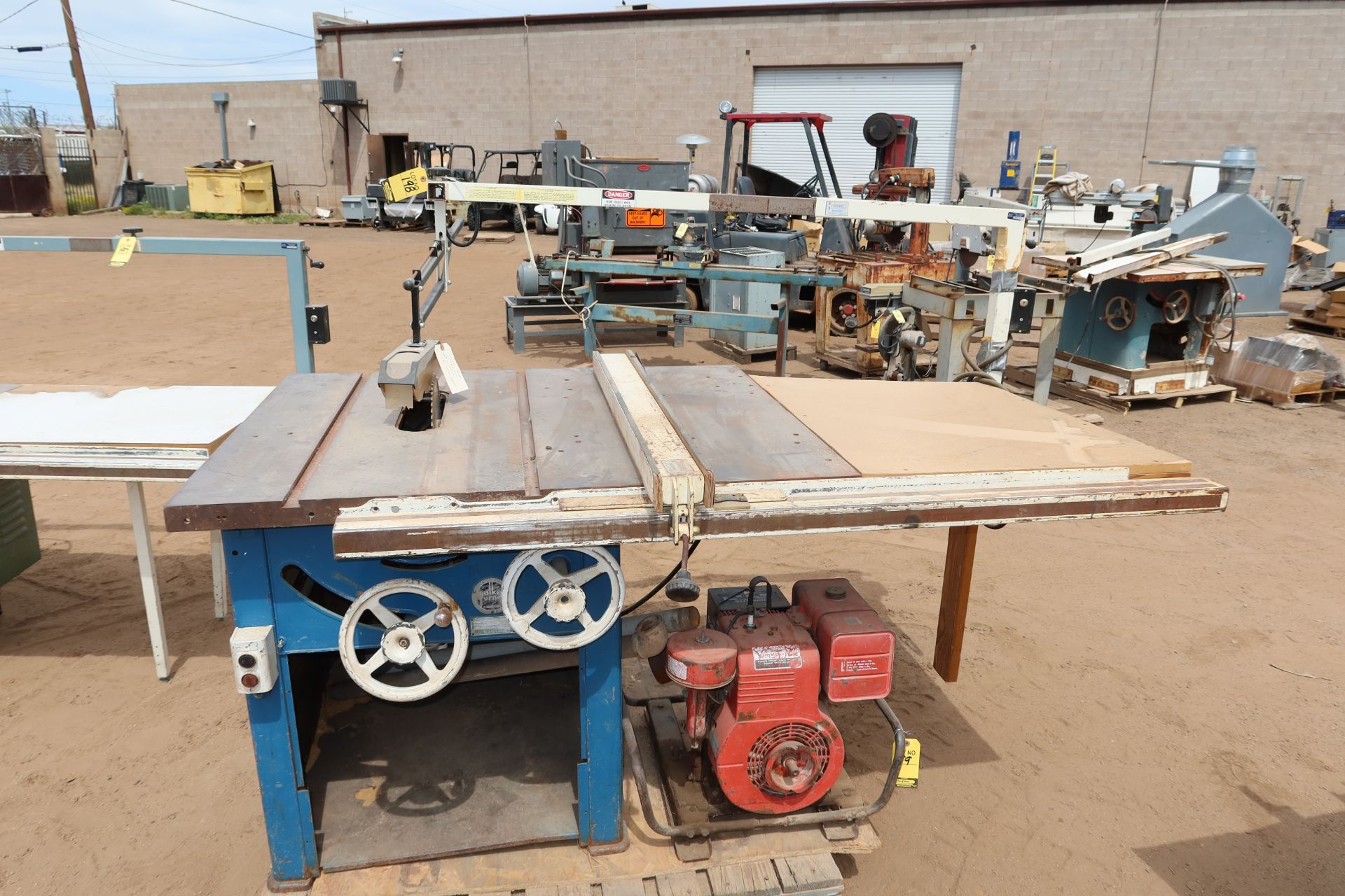 WALKER TURNER TABLE SAW 10" 220 3PH