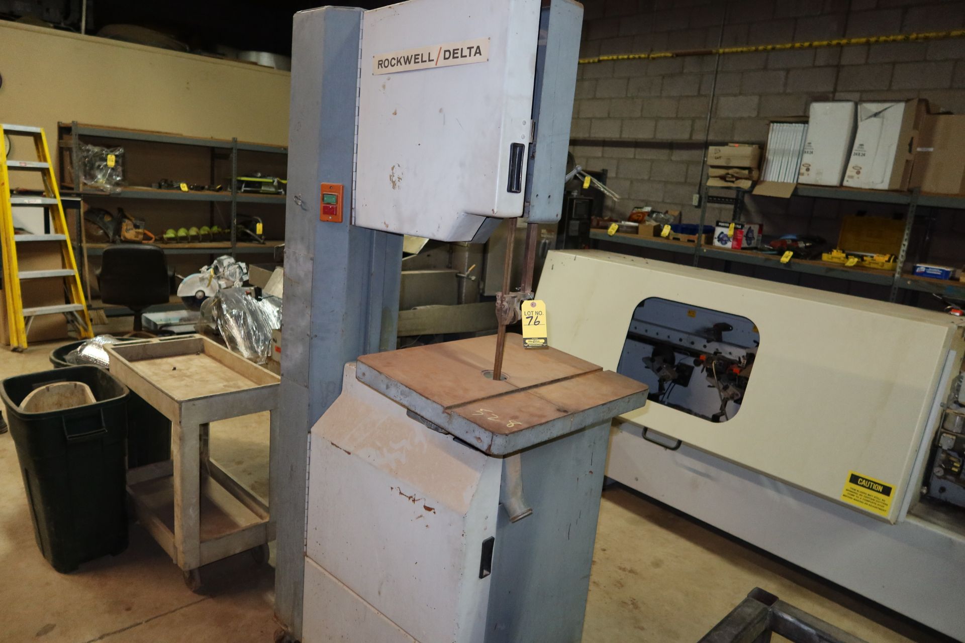 ROCKWELL/DELTA VERTICAL BANDSAW MDL. 28-3X0 SN. 1543935 - Image 2 of 2