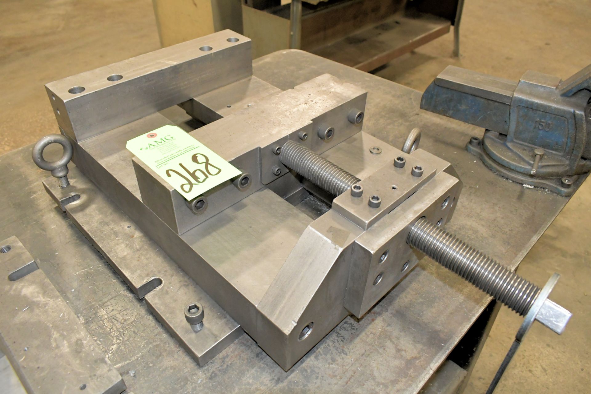 15" Machine Vise