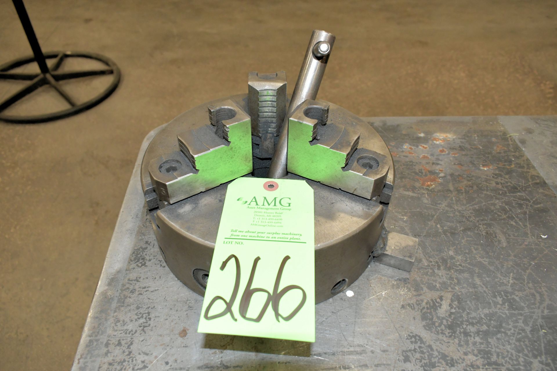 10" 3-Jaw Chuck with Handle