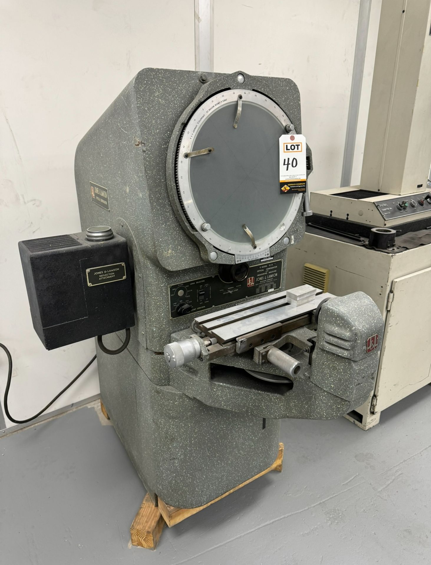 Jones & Lamson optical Comparator