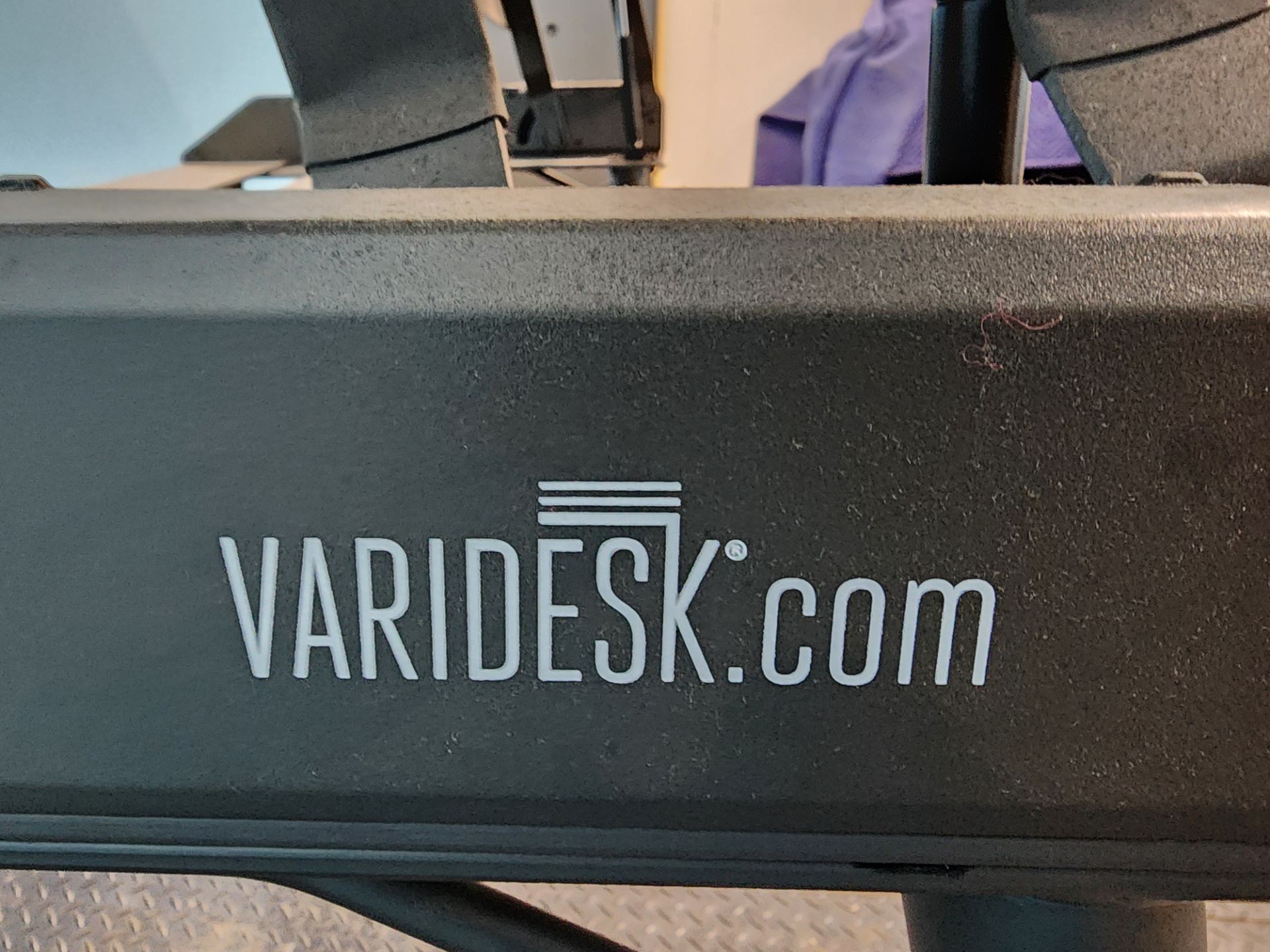 VariDesk Model ProDesk 60 Sit/Stand Desk, Manual Adjustment - Image 6 of 7