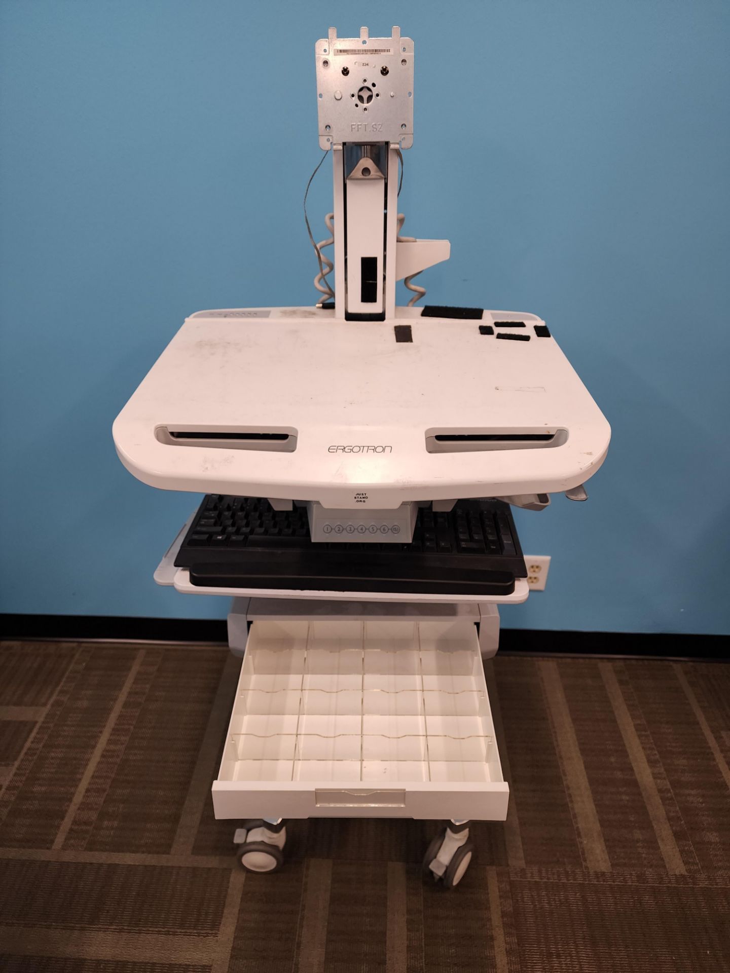 ErgoTron Model SV42-3311-1 "StyleView" Medical Cart w/LCD Mount (NO MONITOR), SLA Powered, 1 - Image 8 of 10