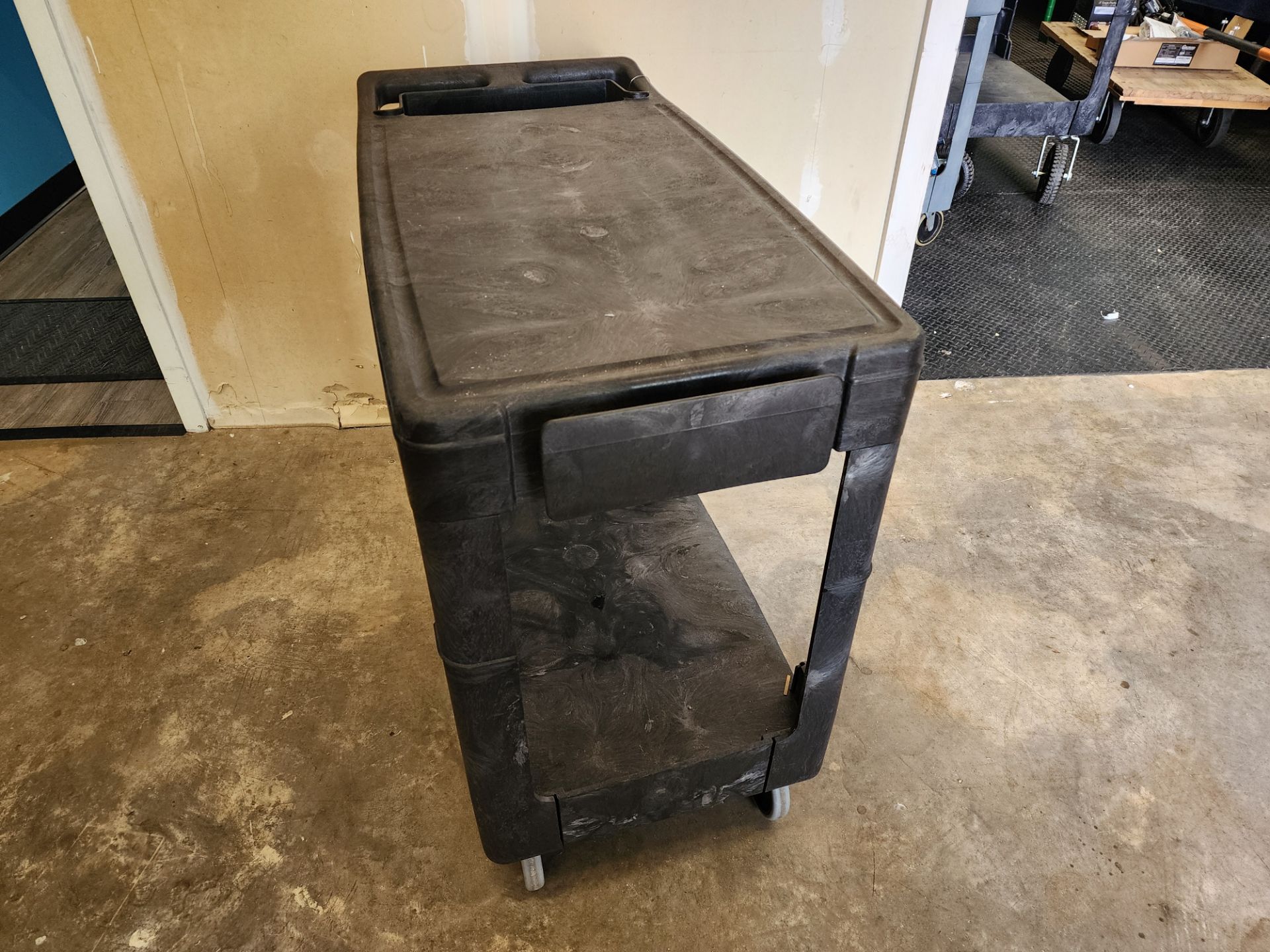 Black Rubbermaid Utility Cart, 2-Tier, 19"x30" - Image 3 of 3