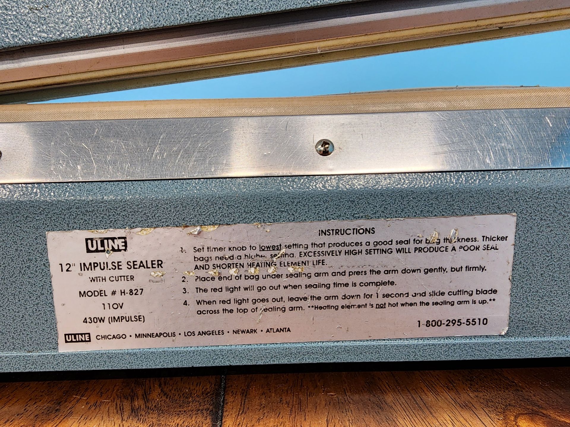 Uline Model H-827 12" Impulse Sealer w/Cutter - Bild 2 aus 6