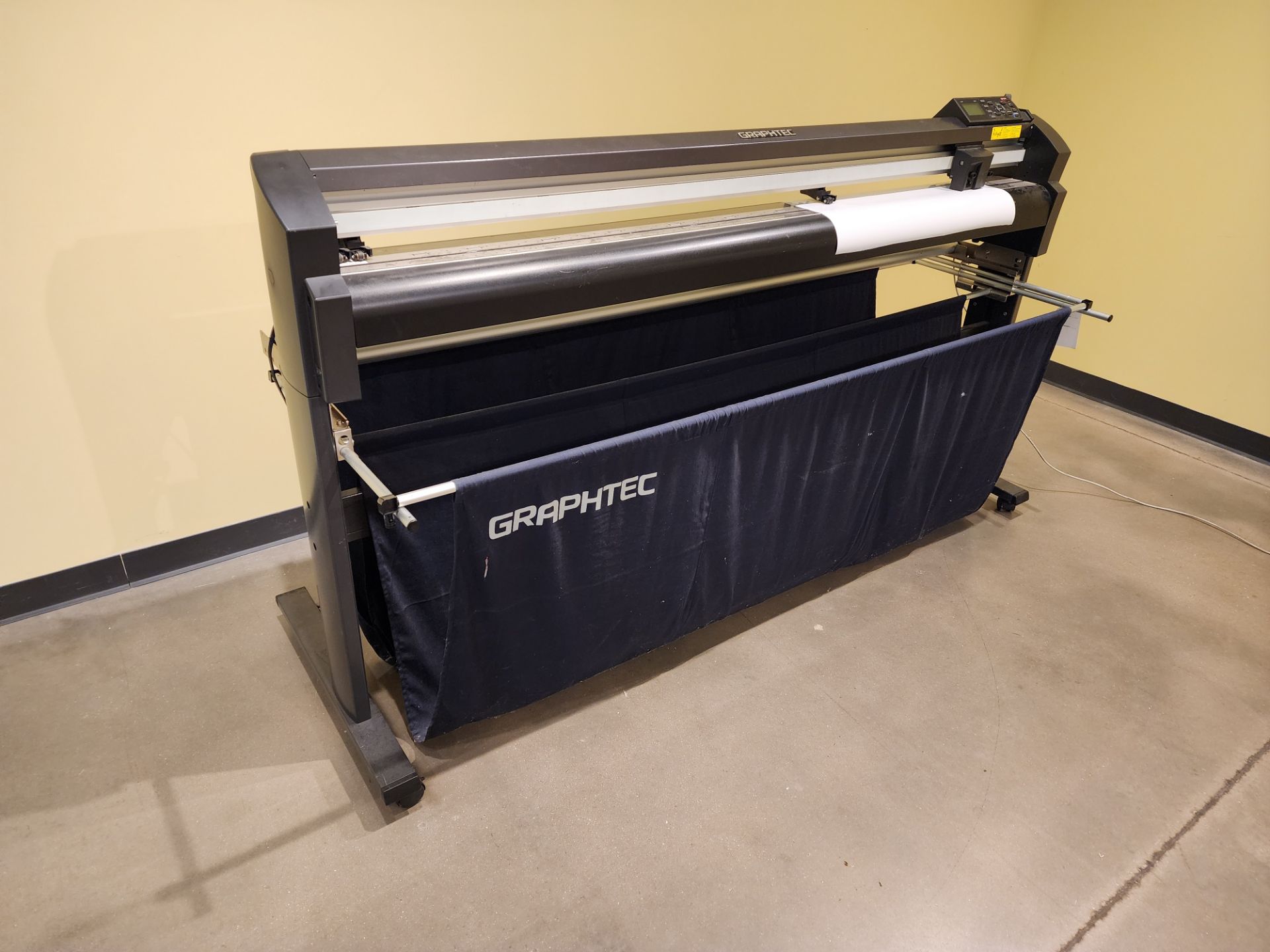 Graphtec Model FC8000-160 Cutting Plotter, S/N 20120301 A20331412 - Image 2 of 9