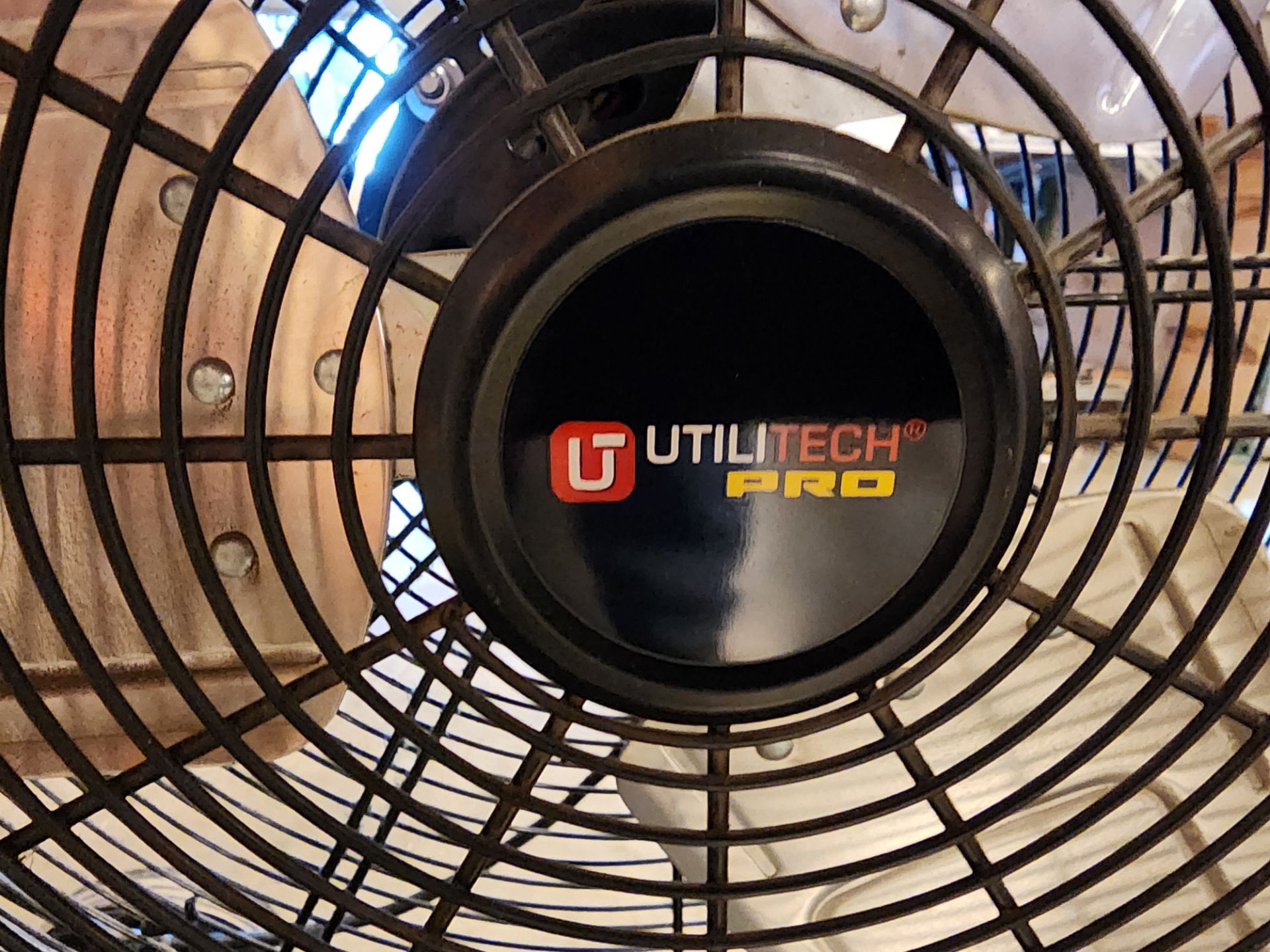 UtiliTech Pro Shop Fan (Wheel Bent) - Image 3 of 4