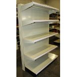 5 SECTIONS OF GONDOLA SHELVING WITH 4 SHELVES LEVEL DOUBLE SIDED