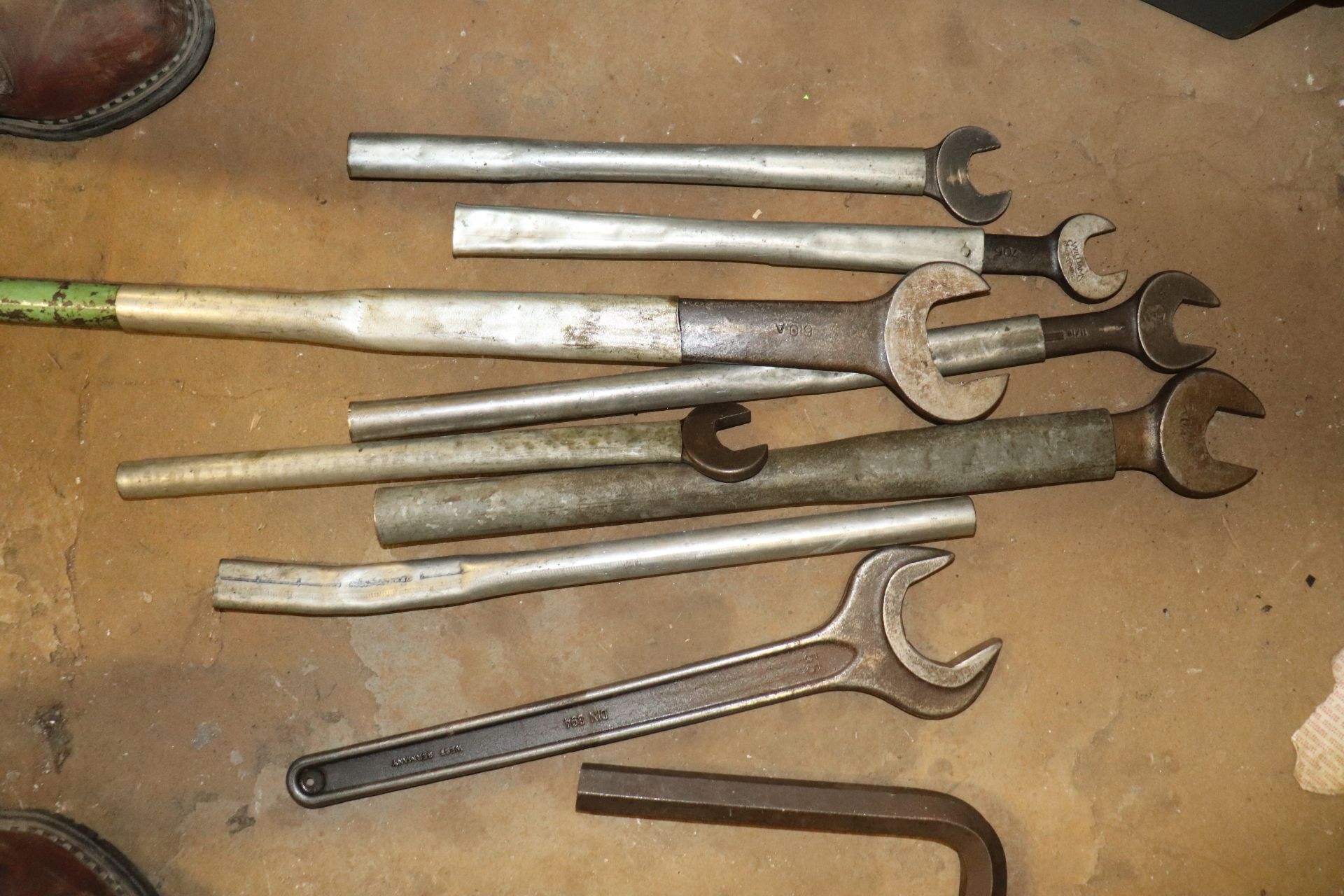 Wrenches - Image 2 of 4