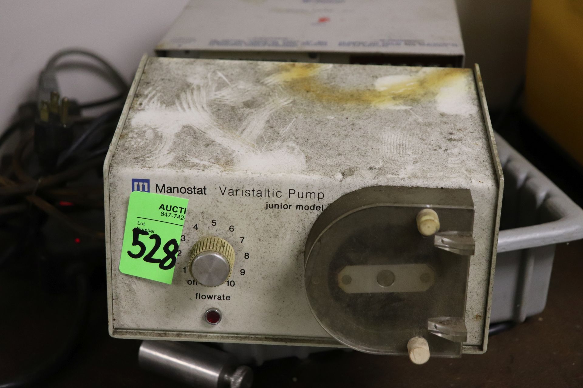 Manostat Varistaltic pump, McGohan model MSWN-203, and a Realistic amplifier, model MPA-20 - Image 2 of 4