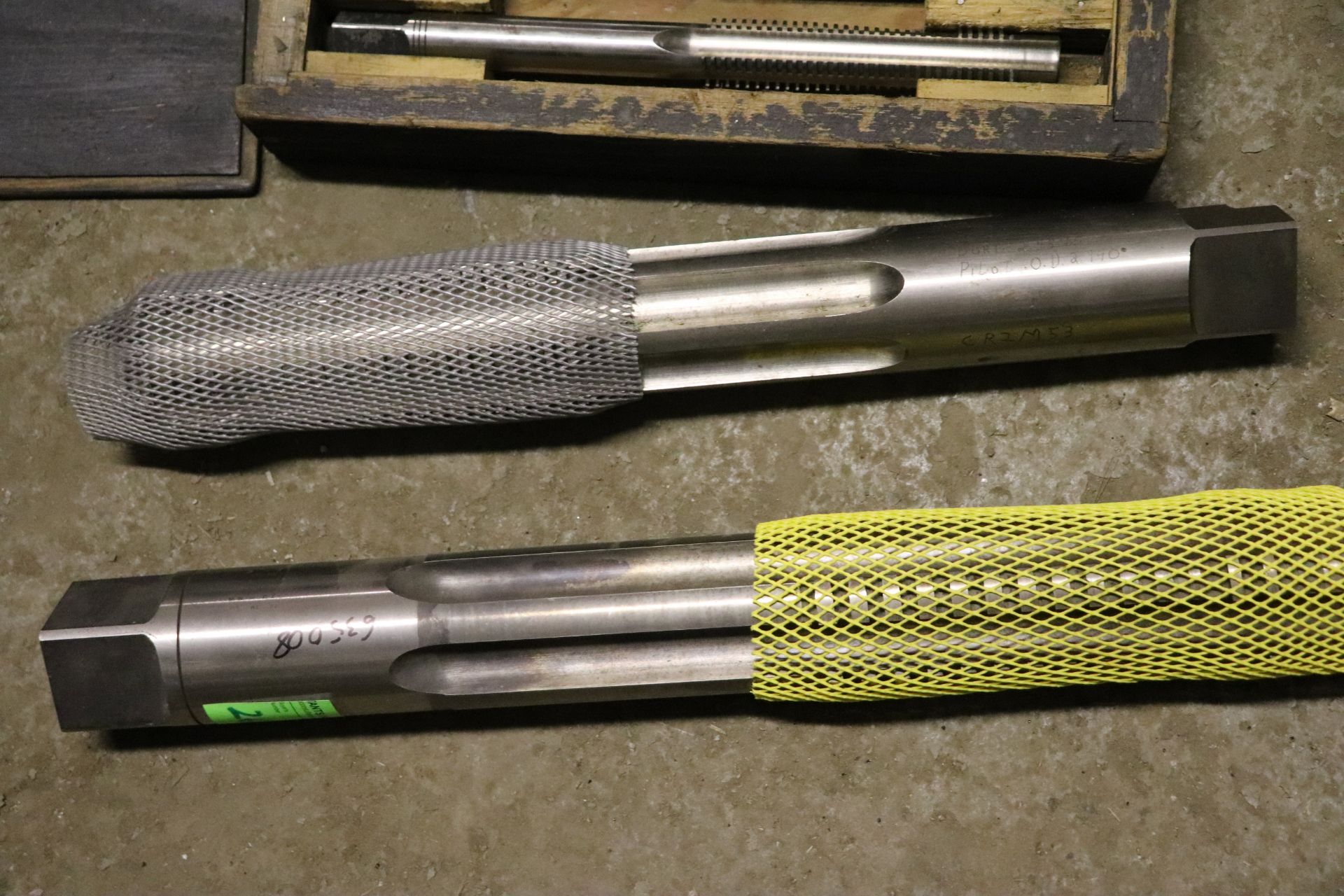 Set of three trapezoidal head taps: one 1/8-6 square and two 2¾"-3 Acme finish bores - Image 4 of 6