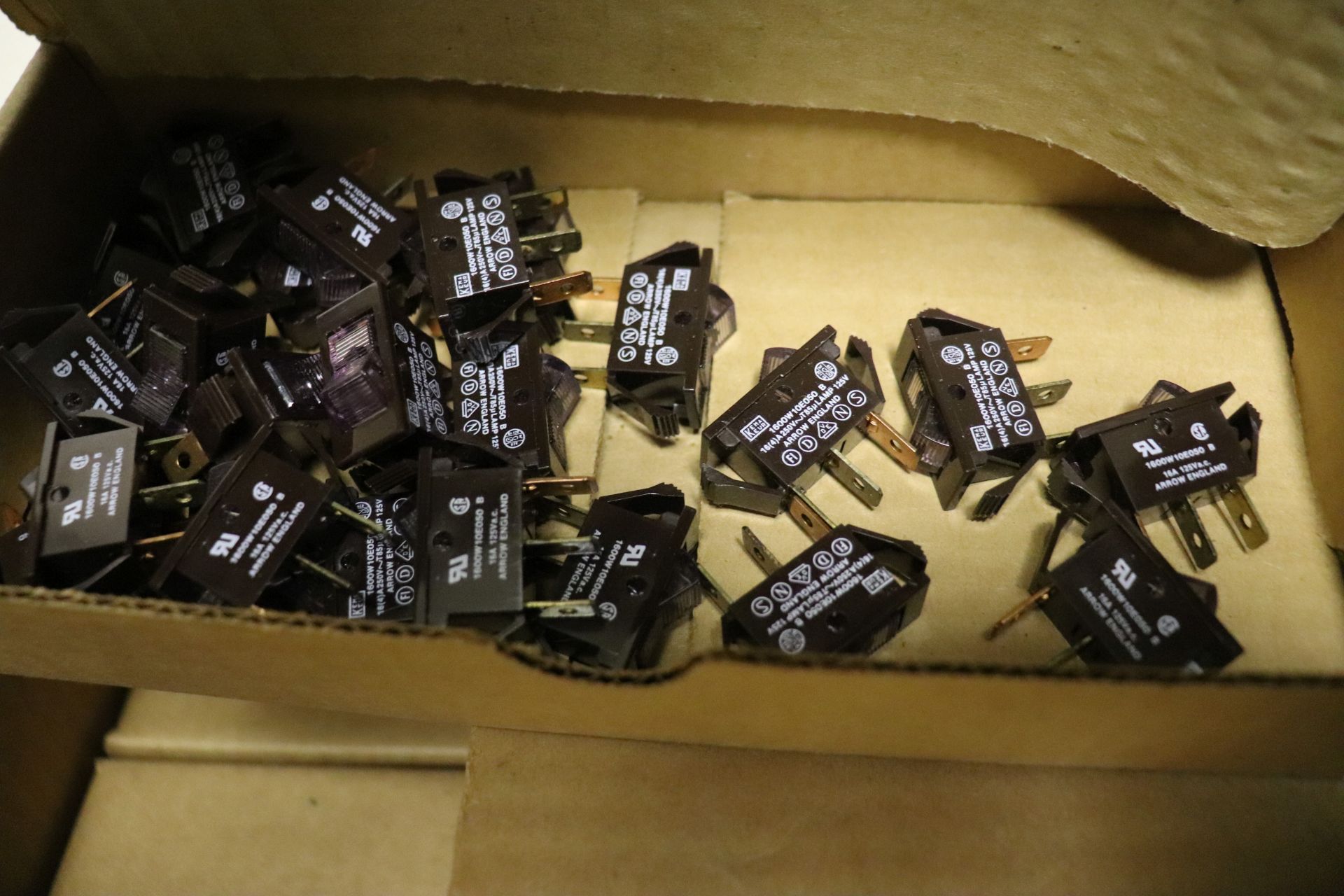 Five boxes of Arrow Hart specialty switches, model 1600W10E050, approximately 250 per box - Image 3 of 4