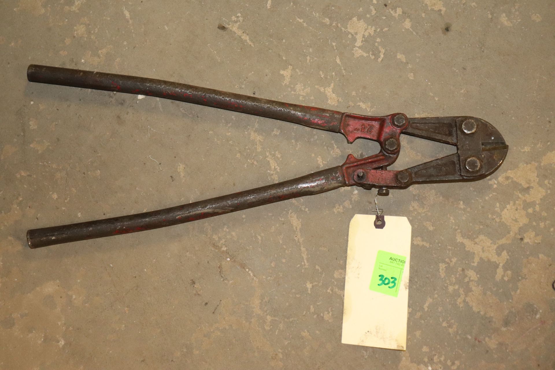 24" bolt cutter