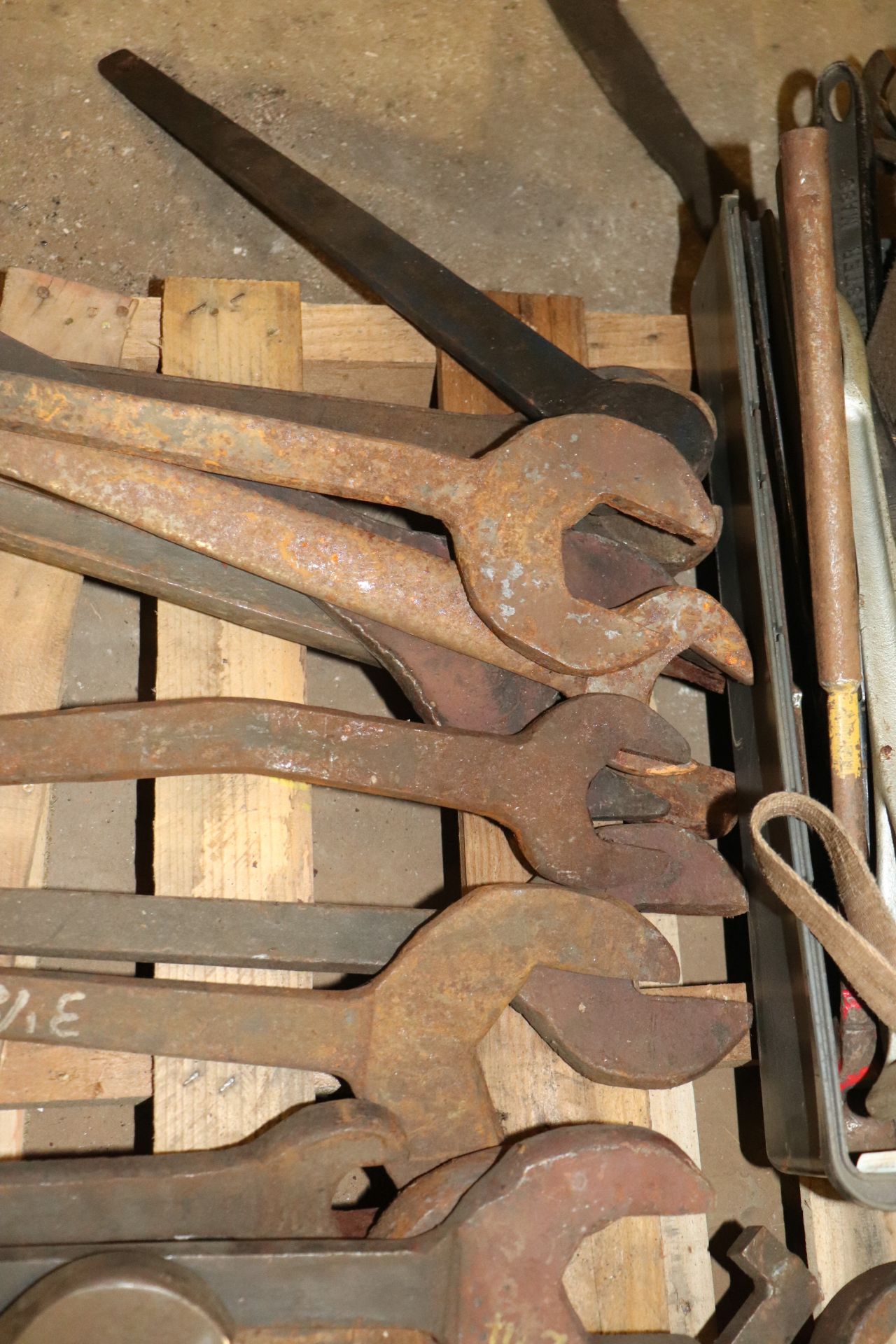 Pallet of wrenches - Image 4 of 5
