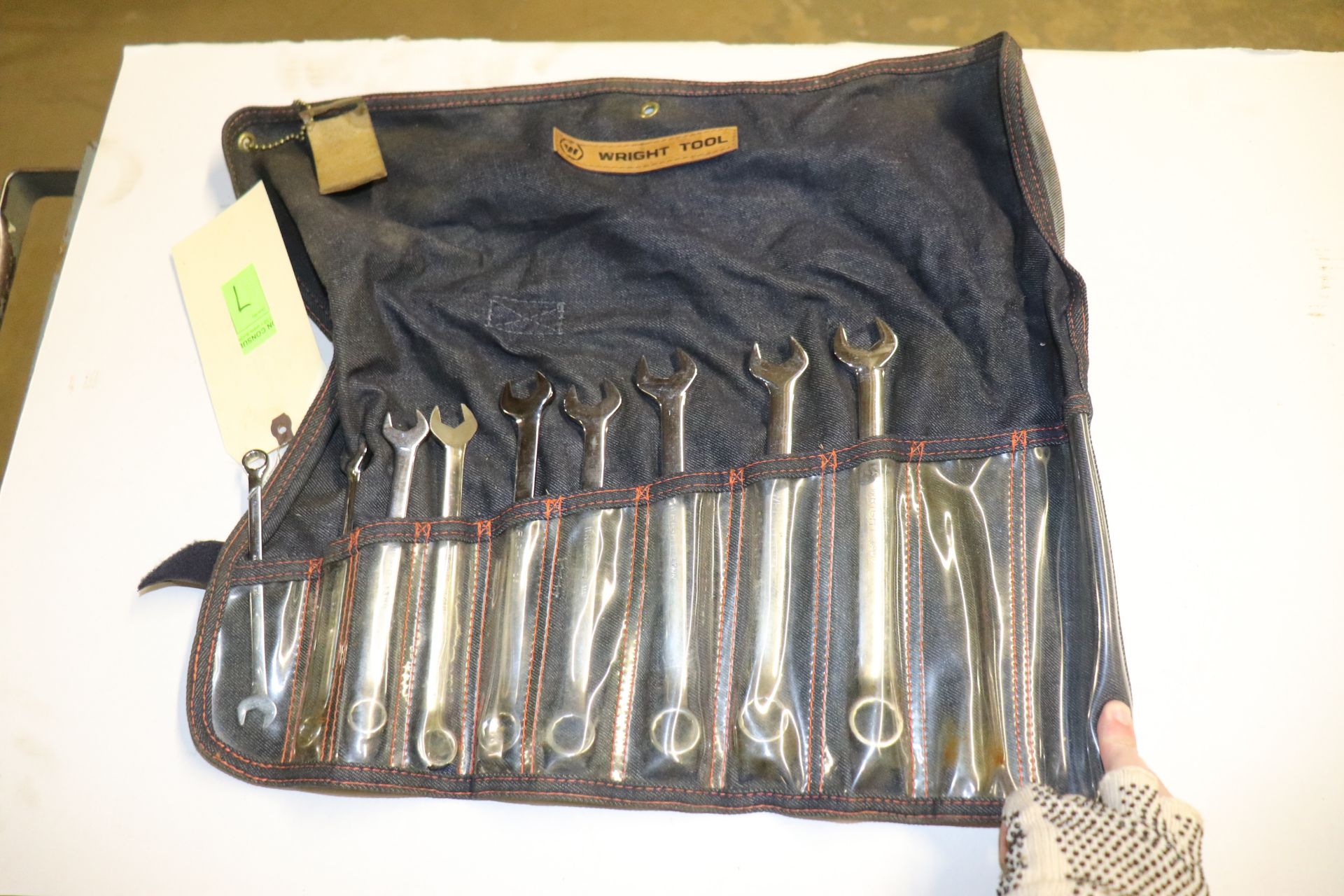 Set of Wright metric wrenches in soft case