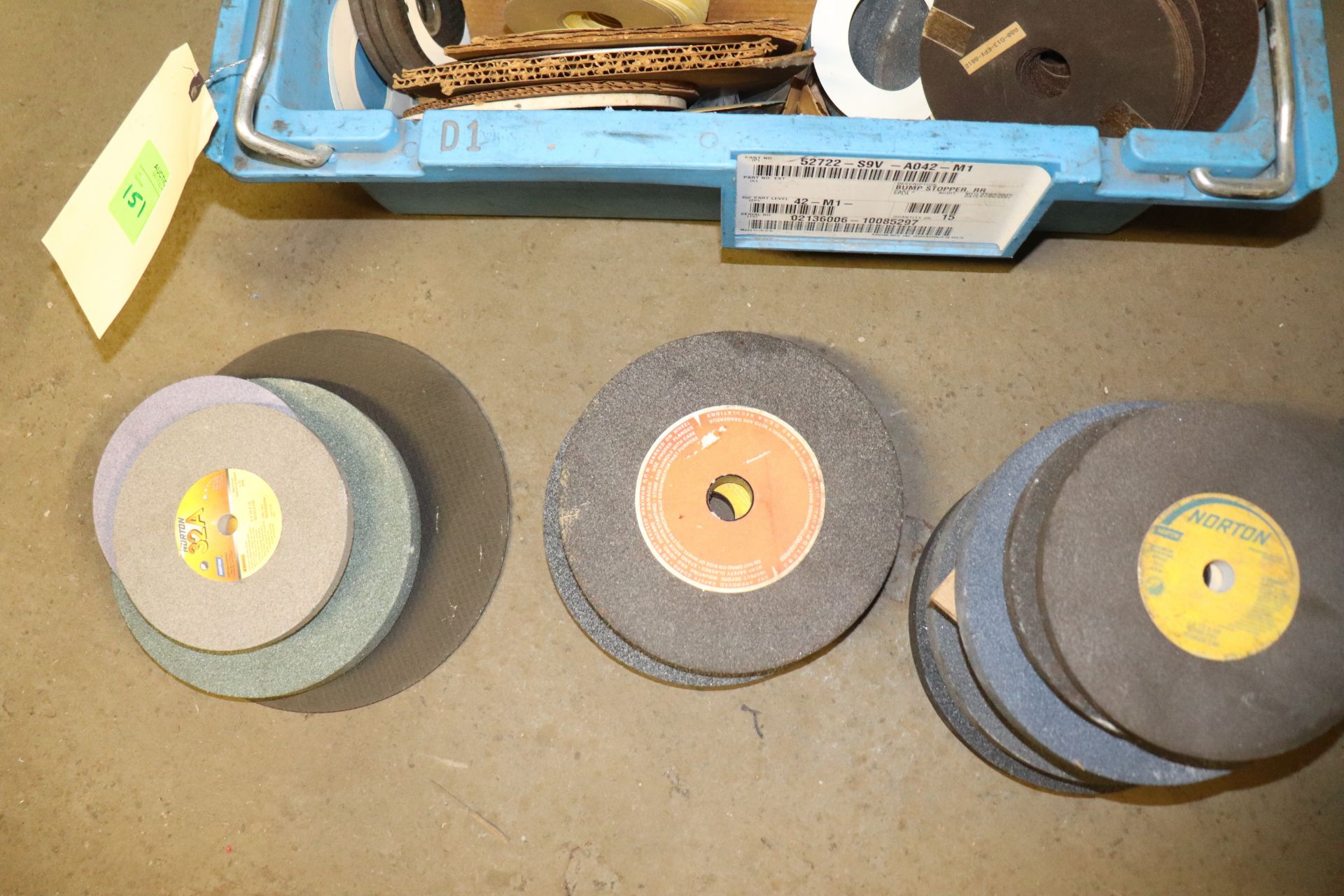 Grinding wheels by Enco Norton and cutoff blades, 10", 8" and 6" - Image 3 of 3