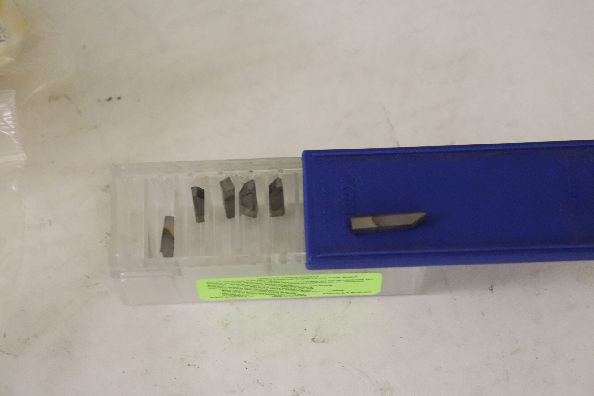 Carbide inserts - Image 4 of 7