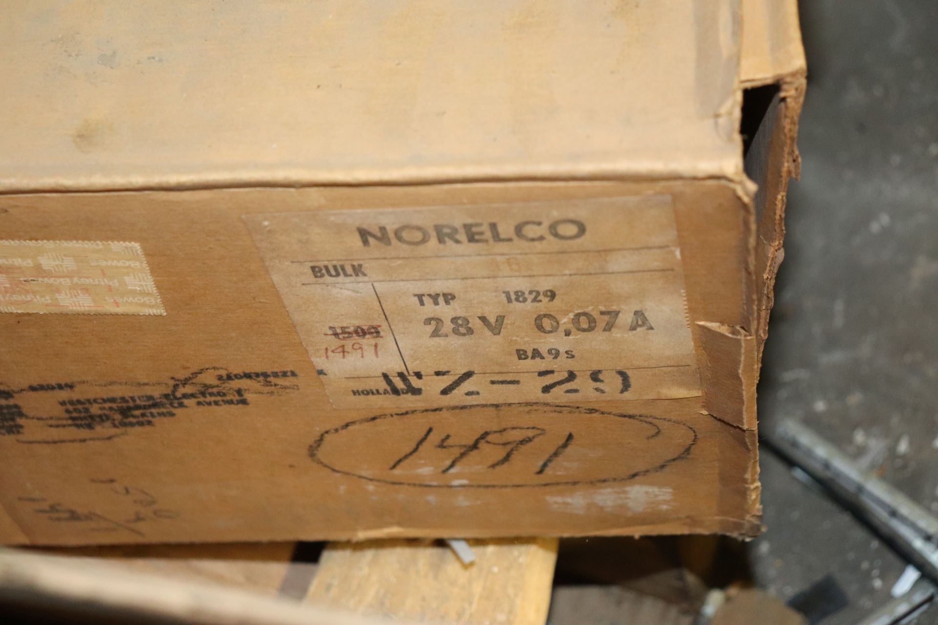 Pallet of small light bulbs, electrical components, circuit breakers, power bricks, and electric mot - Image 5 of 11