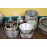 Lot cake pans