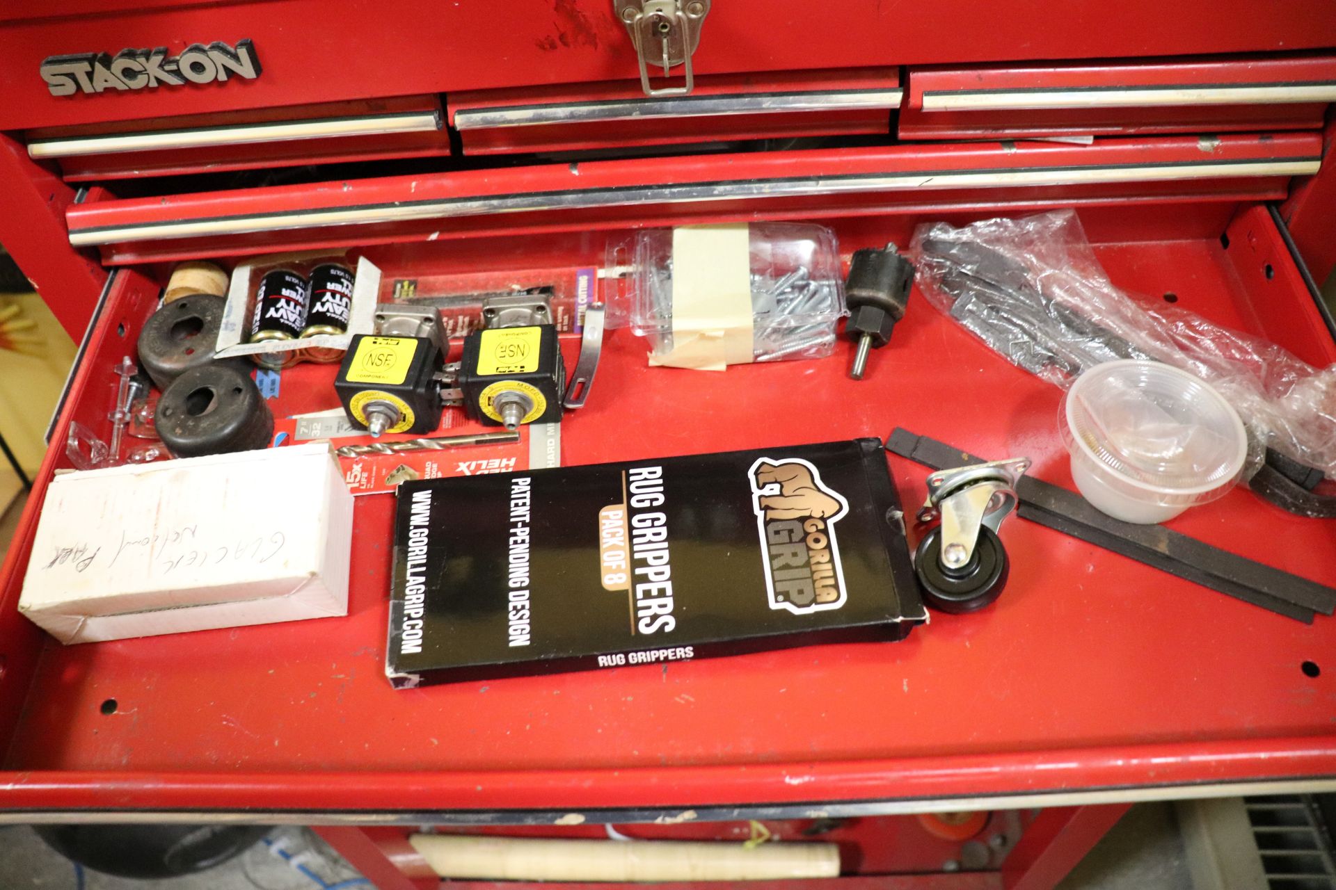 Stacked on tool chest and contents - Image 4 of 8