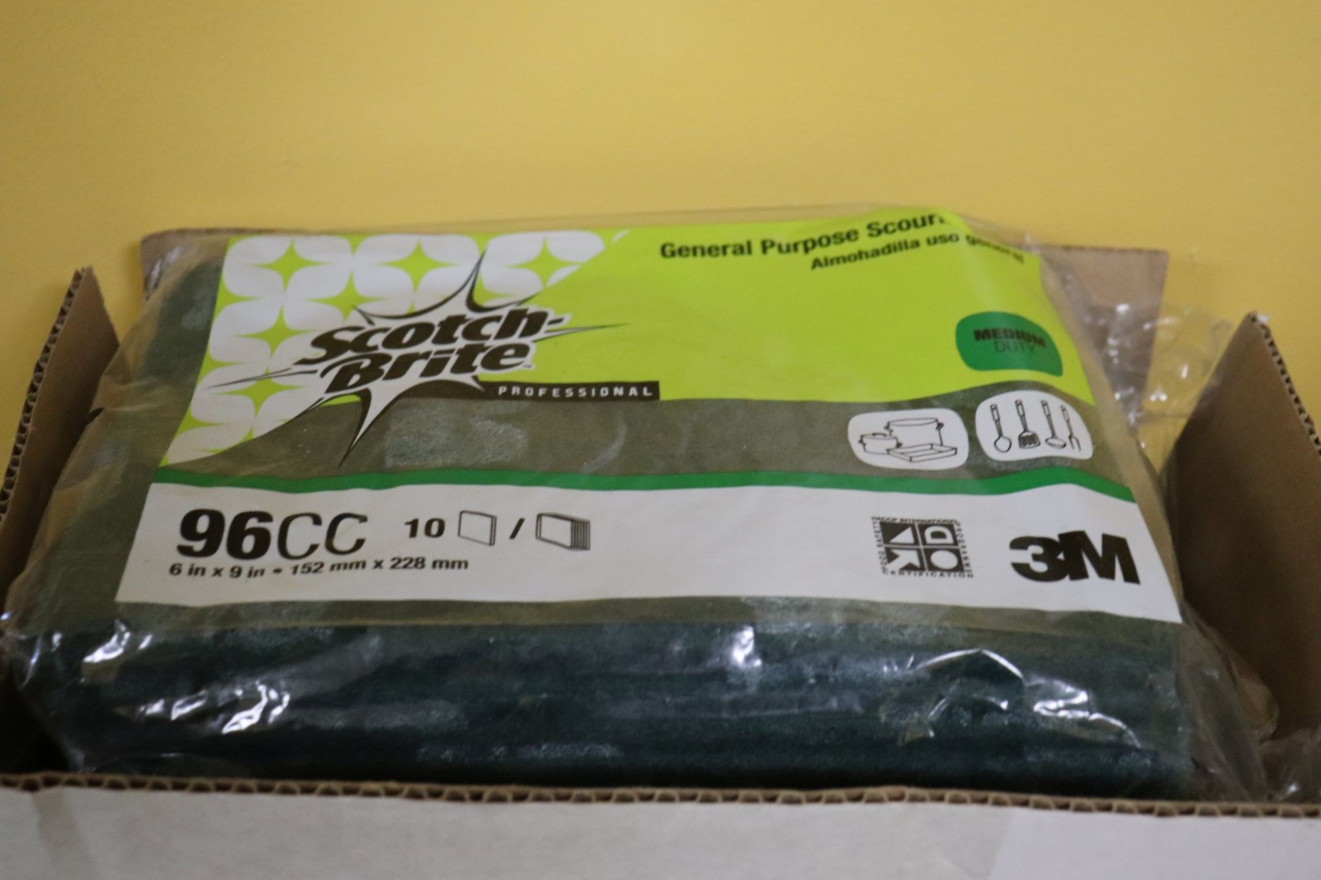 One box scouring pads - Image 2 of 2