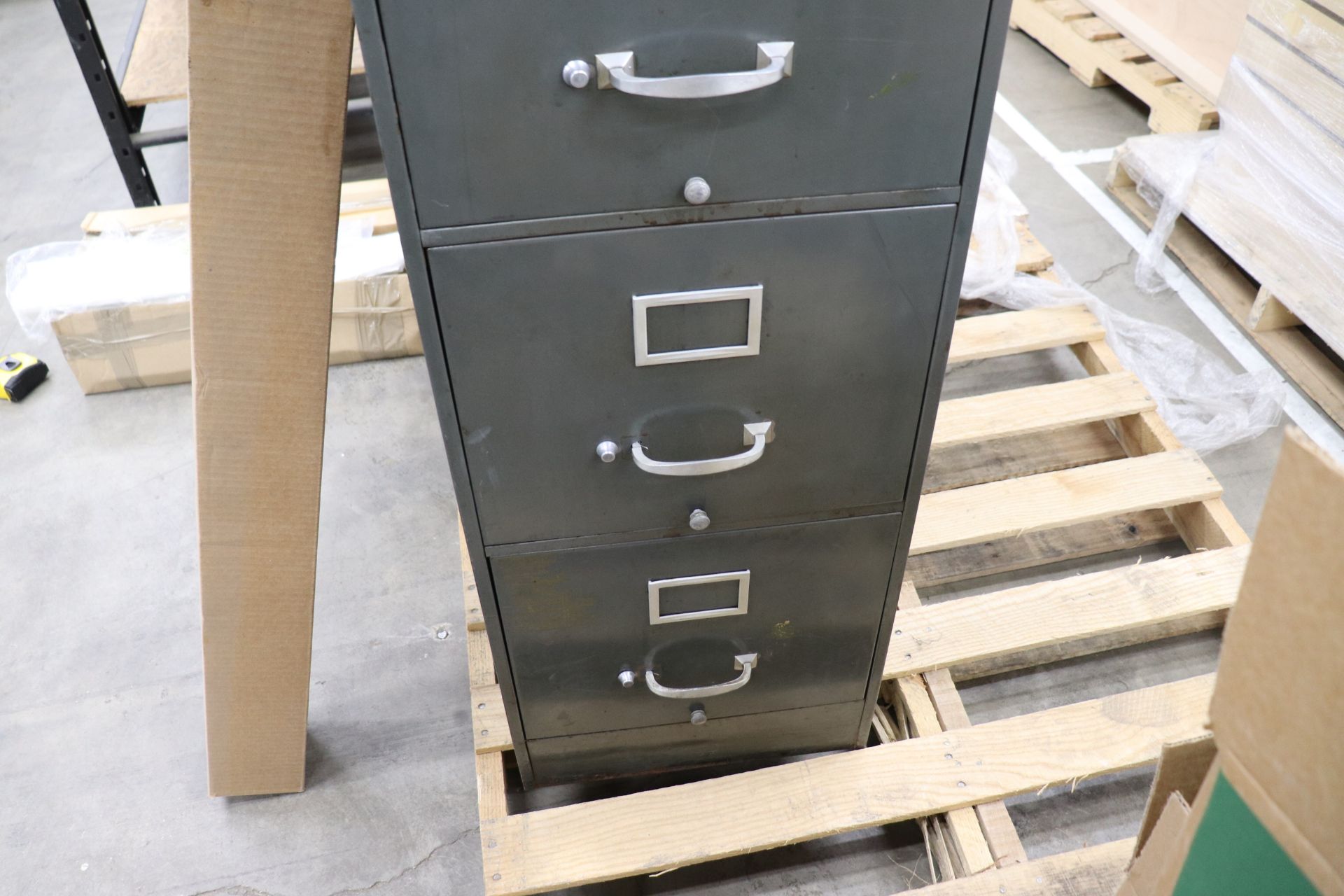 Peerless four-drawer metal filing cabinet - Bild 2 aus 3